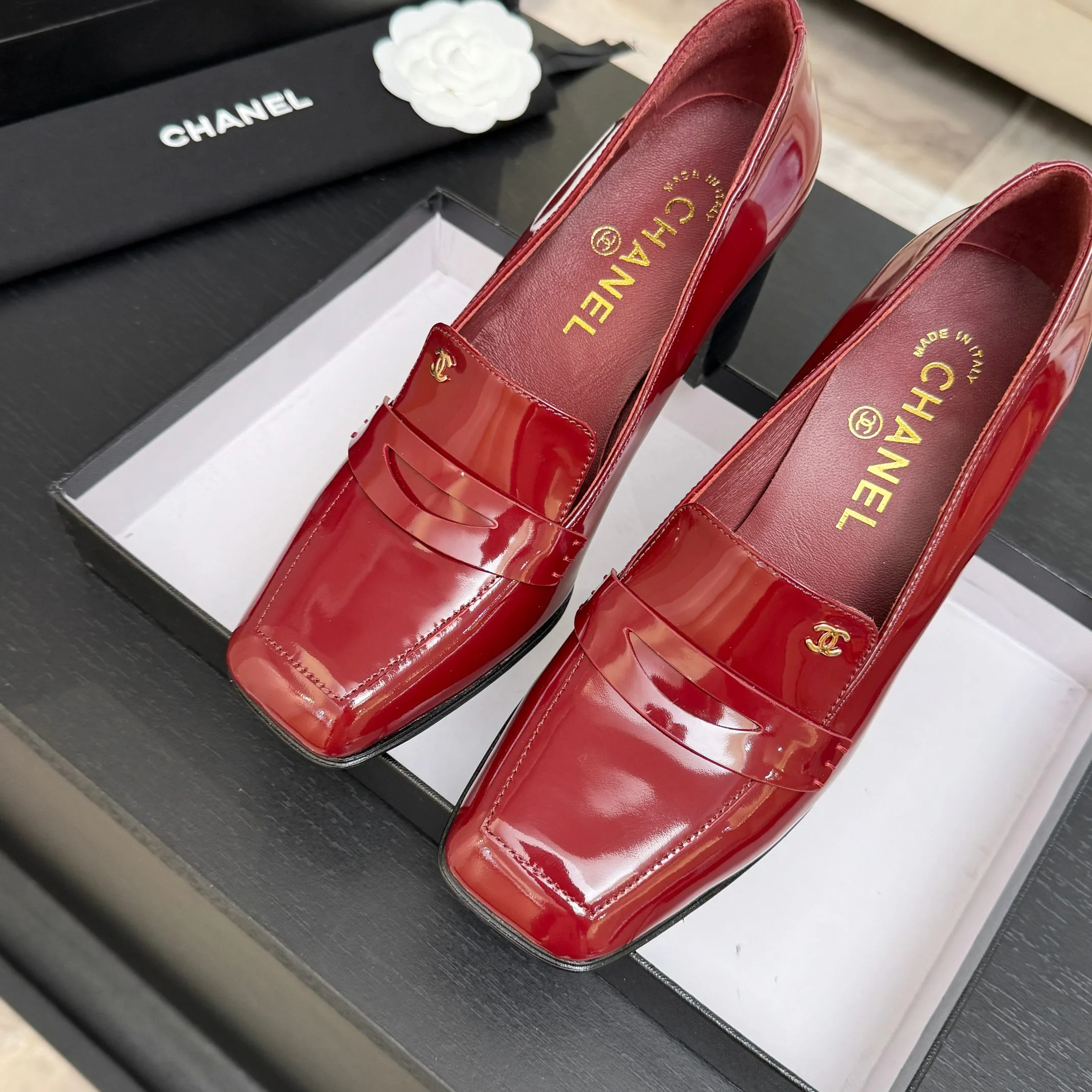 Women's Loafers And Moccasins CHANEL 18063085
