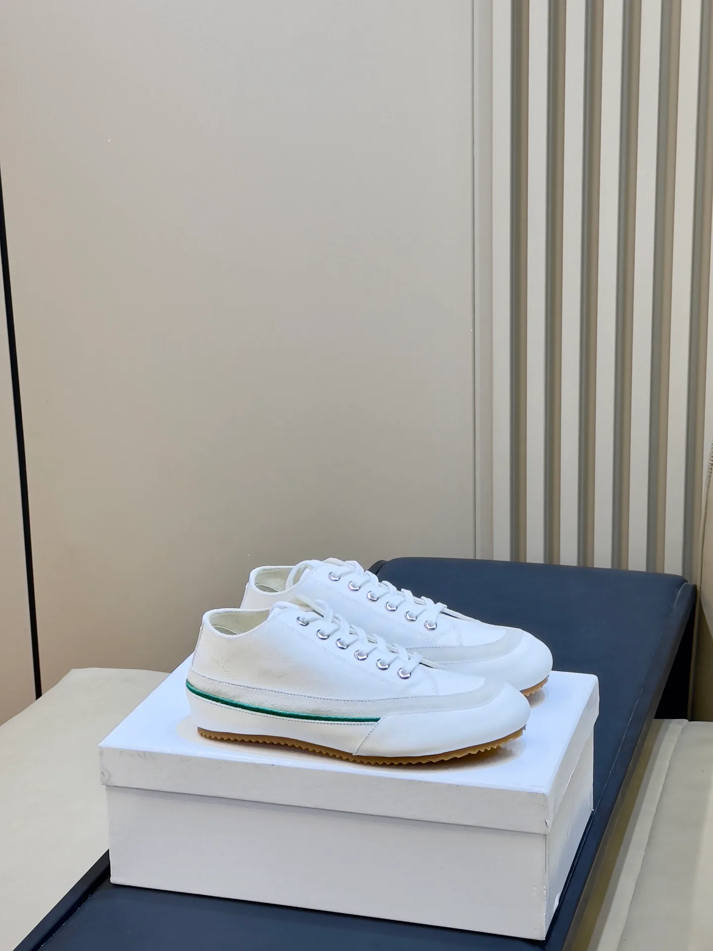 Women's Sneakers MAISON MARGIELA 18073445