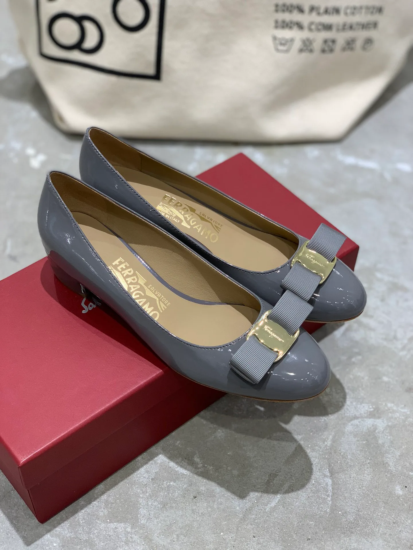 Women's Ballet Flats SALVATORE FERRAGAMO 18340672