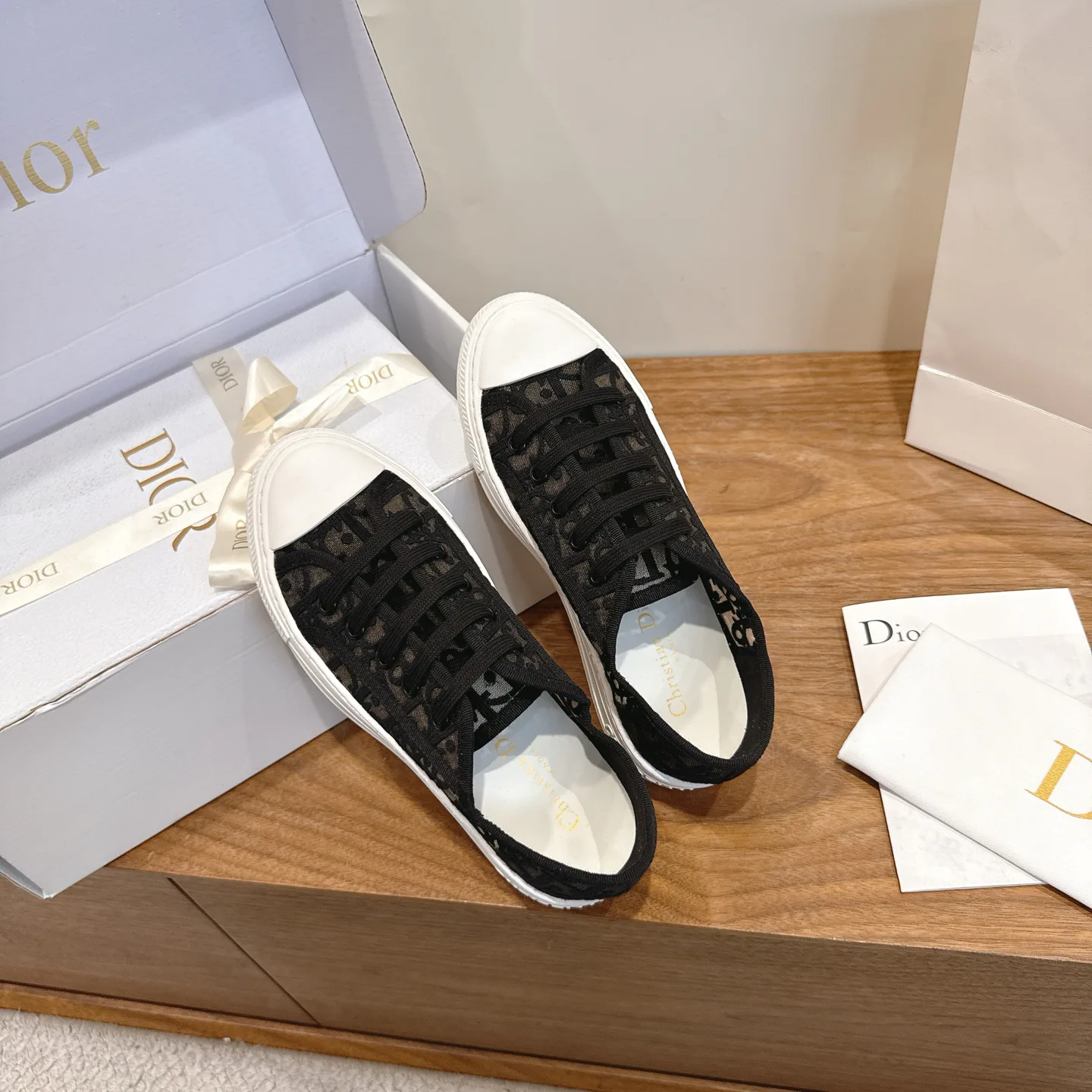 Women's Sneakers CHRISTIAN DIOR 18083833