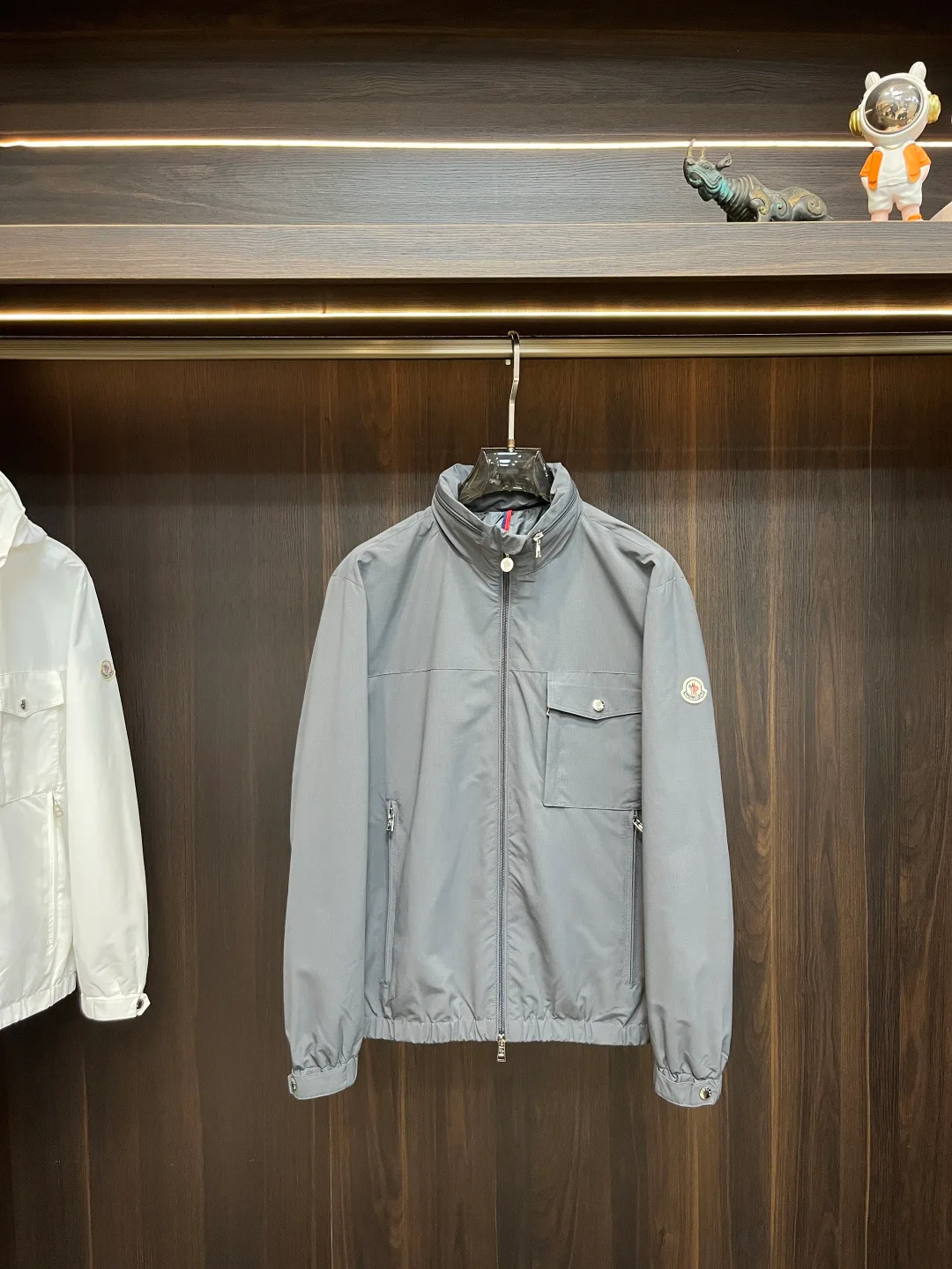 Men's Jackets And Down Jackets MONCLER 18416884