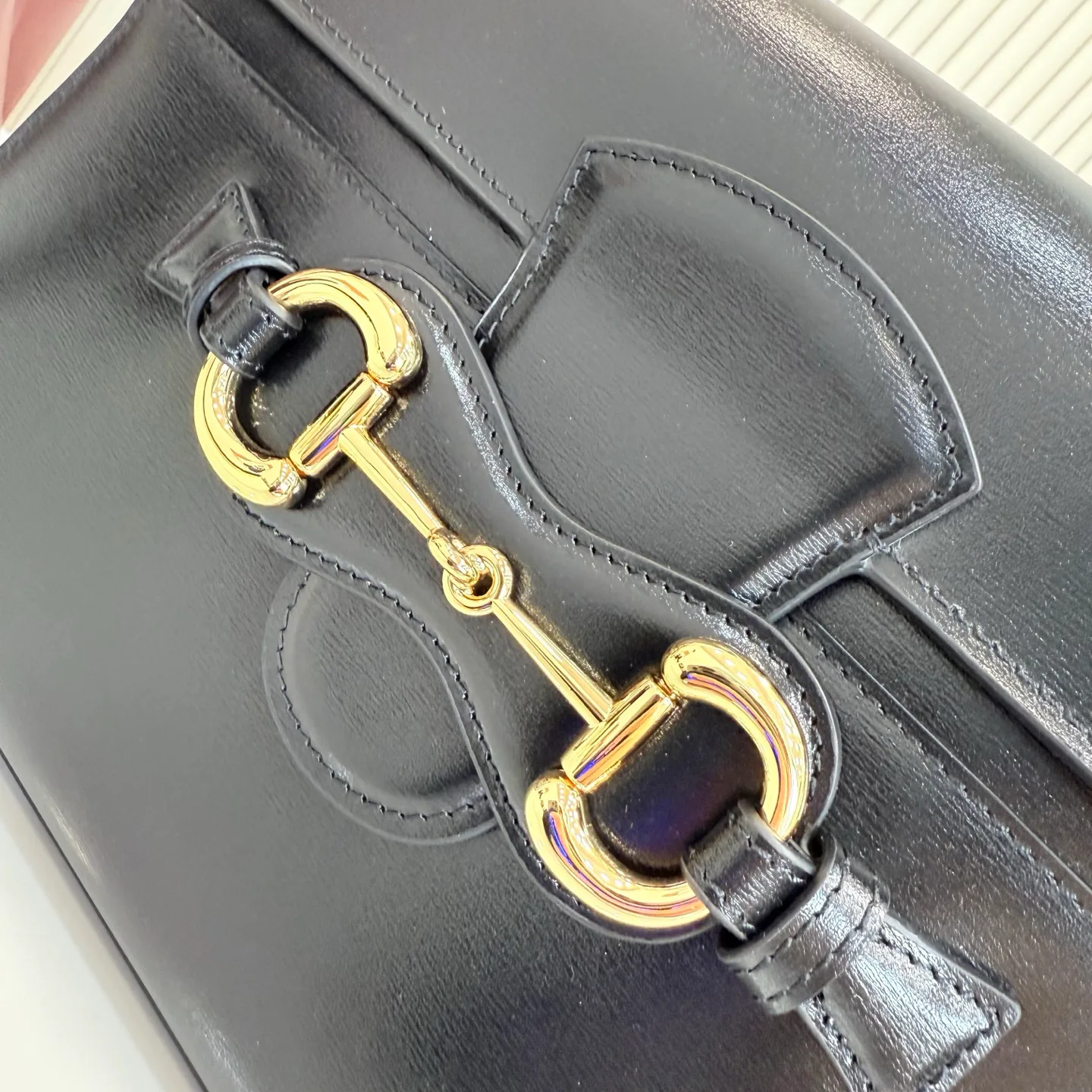 Women's Classic Handbags GUCCI 17947818