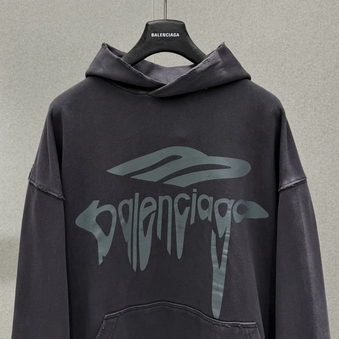 Men's Sweatshirts And Hoodies BALENCIAGA 17677746