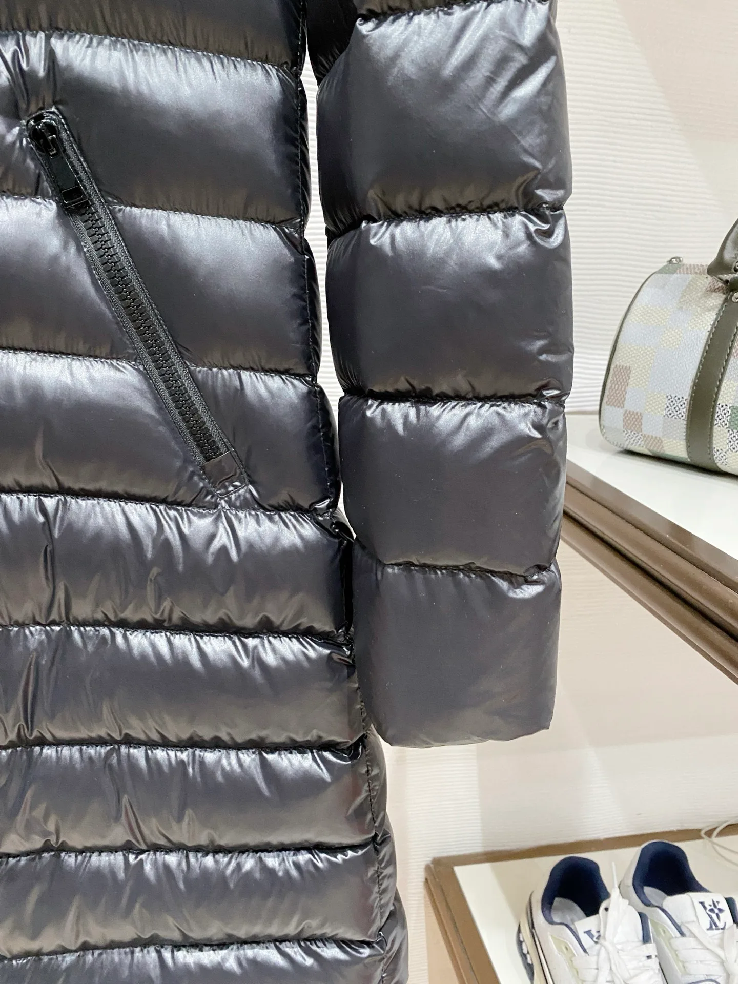 Women's Jackets And Down Jackets MONCLER 17896861