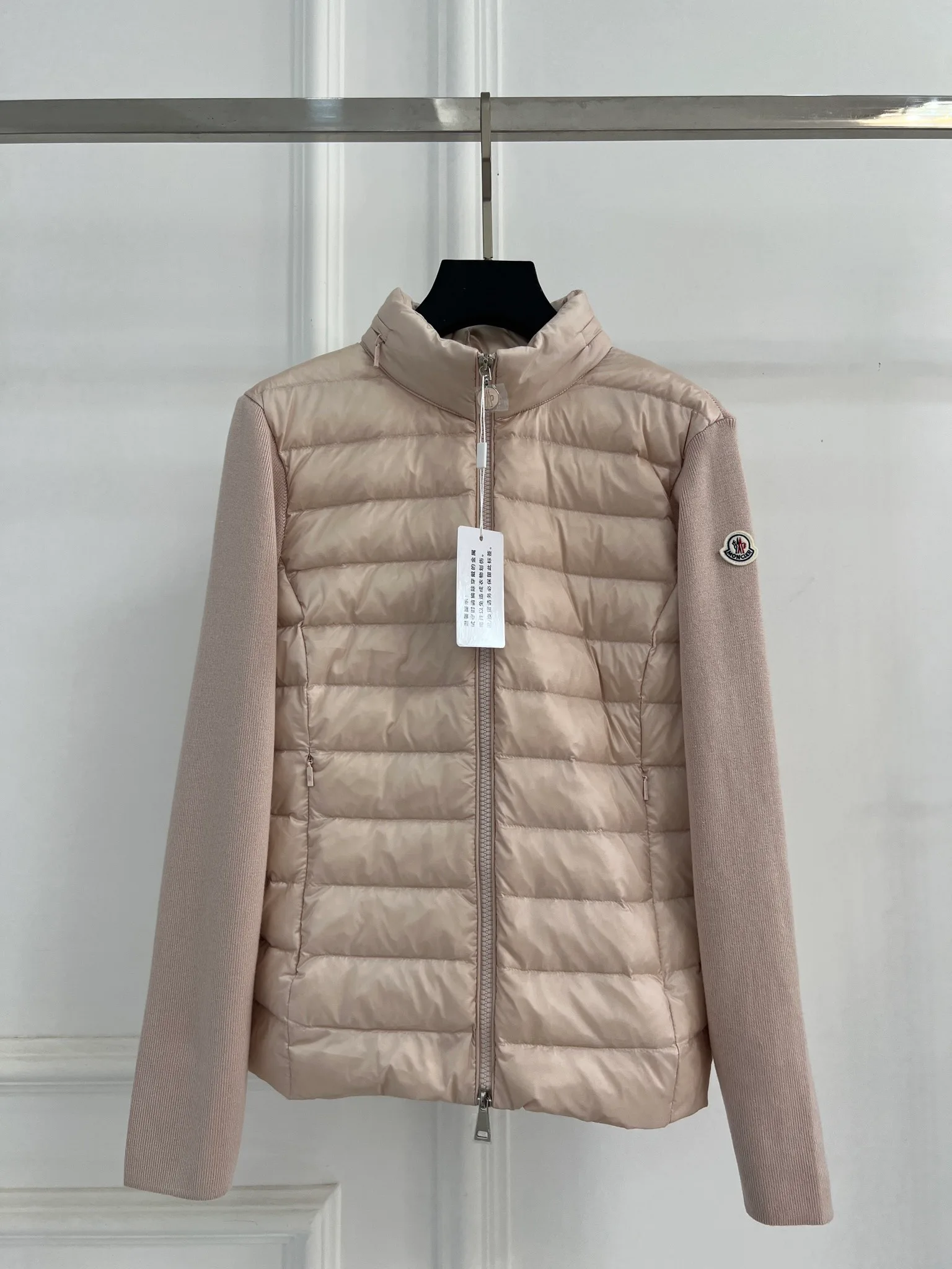 Women's Jackets And Down Jackets MONCLER 18416265