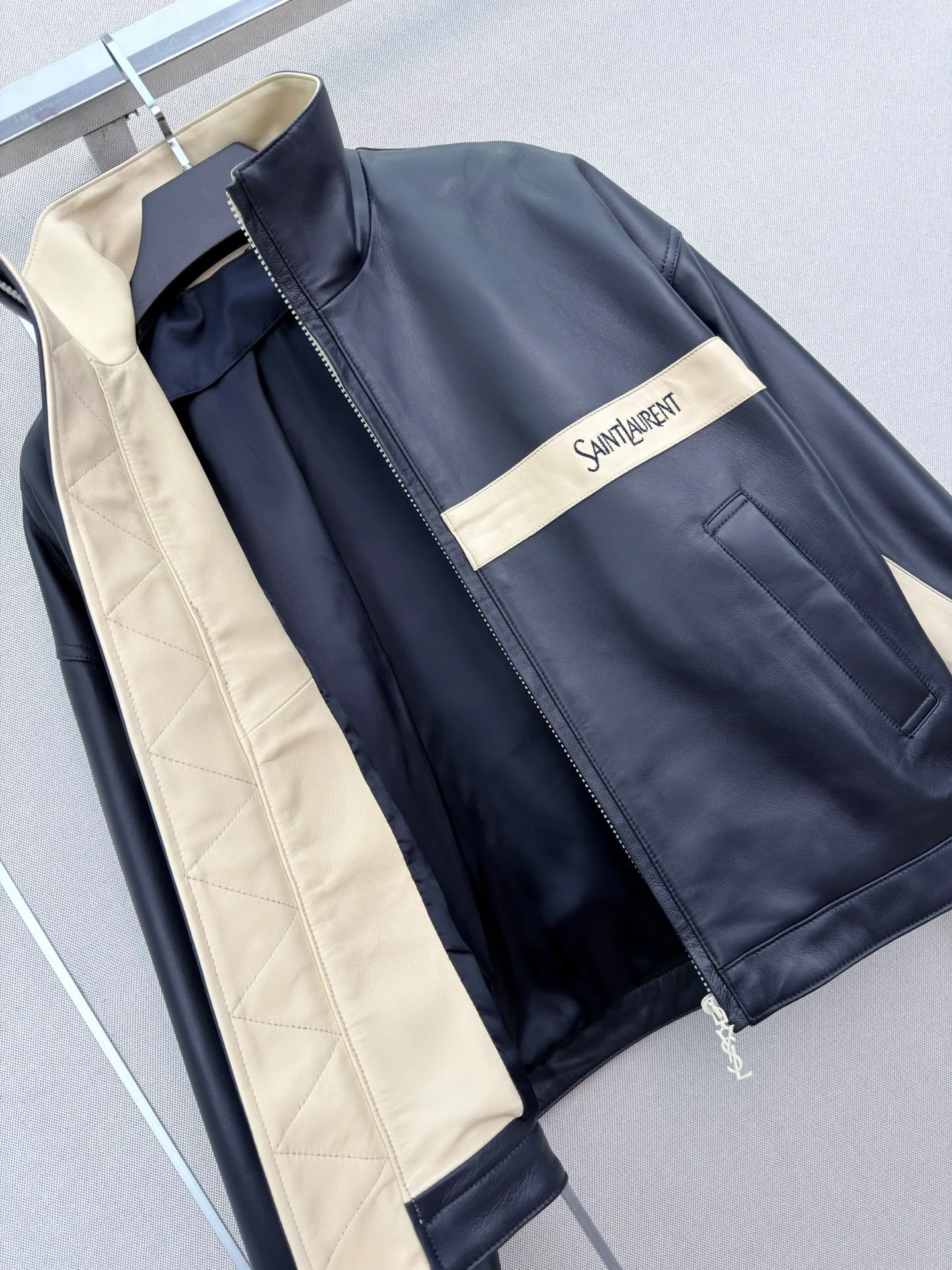 Women's Leather Jackets And Sheepskin Coats SAINT LAURENT 17811614