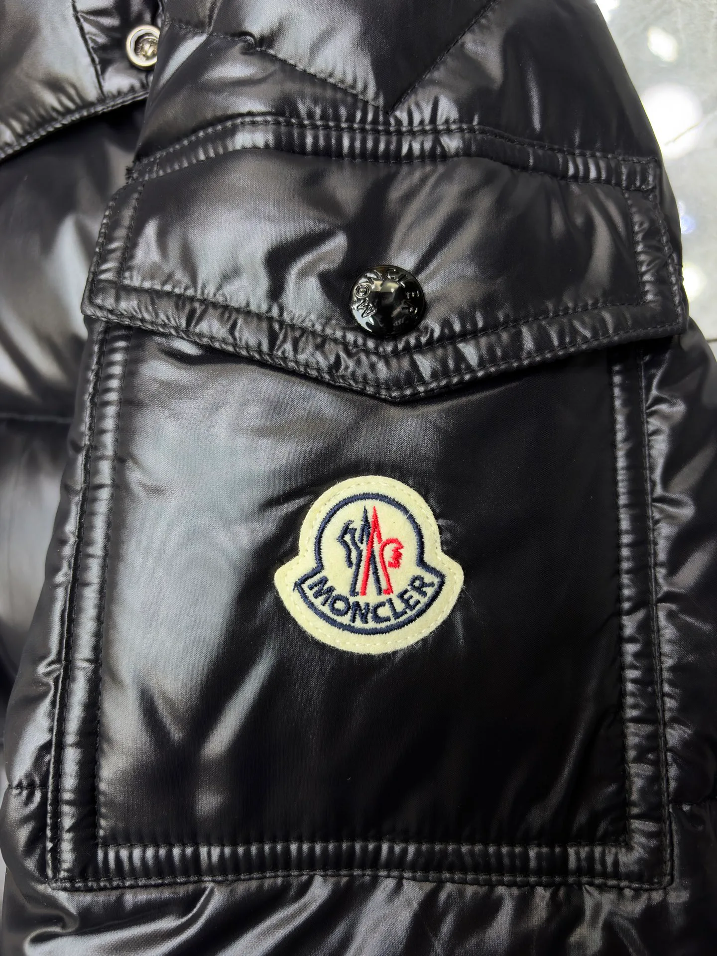 Women's Jackets And Down Jackets MONCLER 17568657
