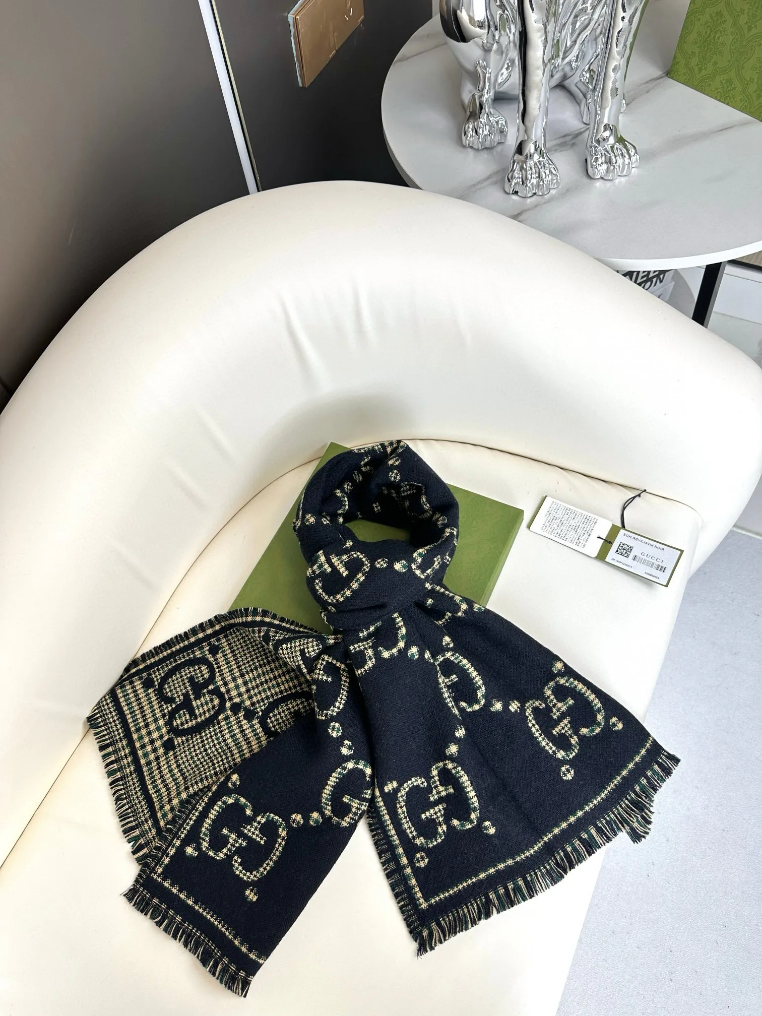Scarves GUCCI 17911078