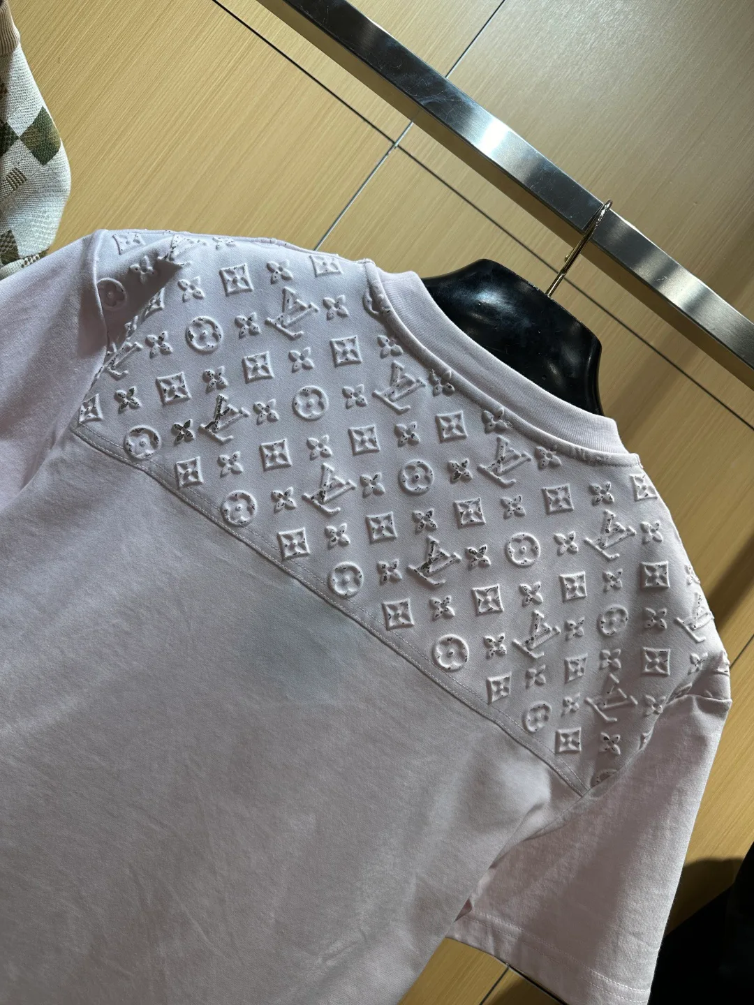 Men's T-Shirts LOUIS VUITTON 17813126