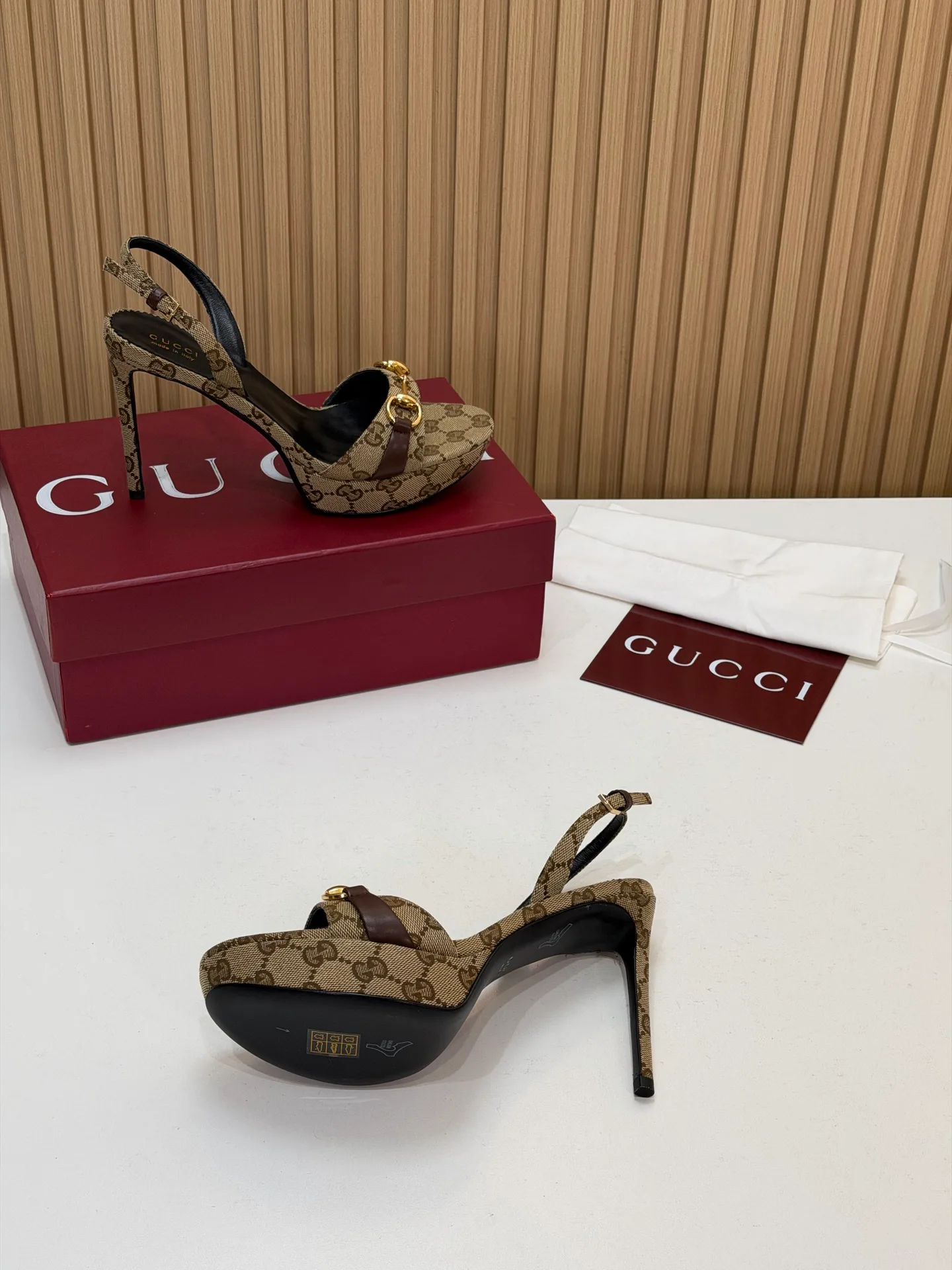 Women's Open-Toe Sandals GUCCI 18396265