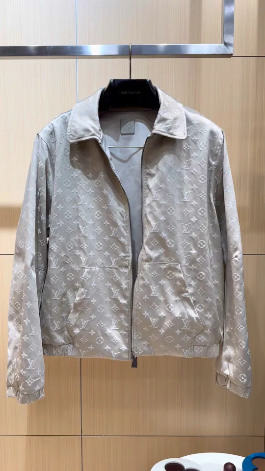 Men's Jackets And Down Jackets LOUIS VUITTON 17802540