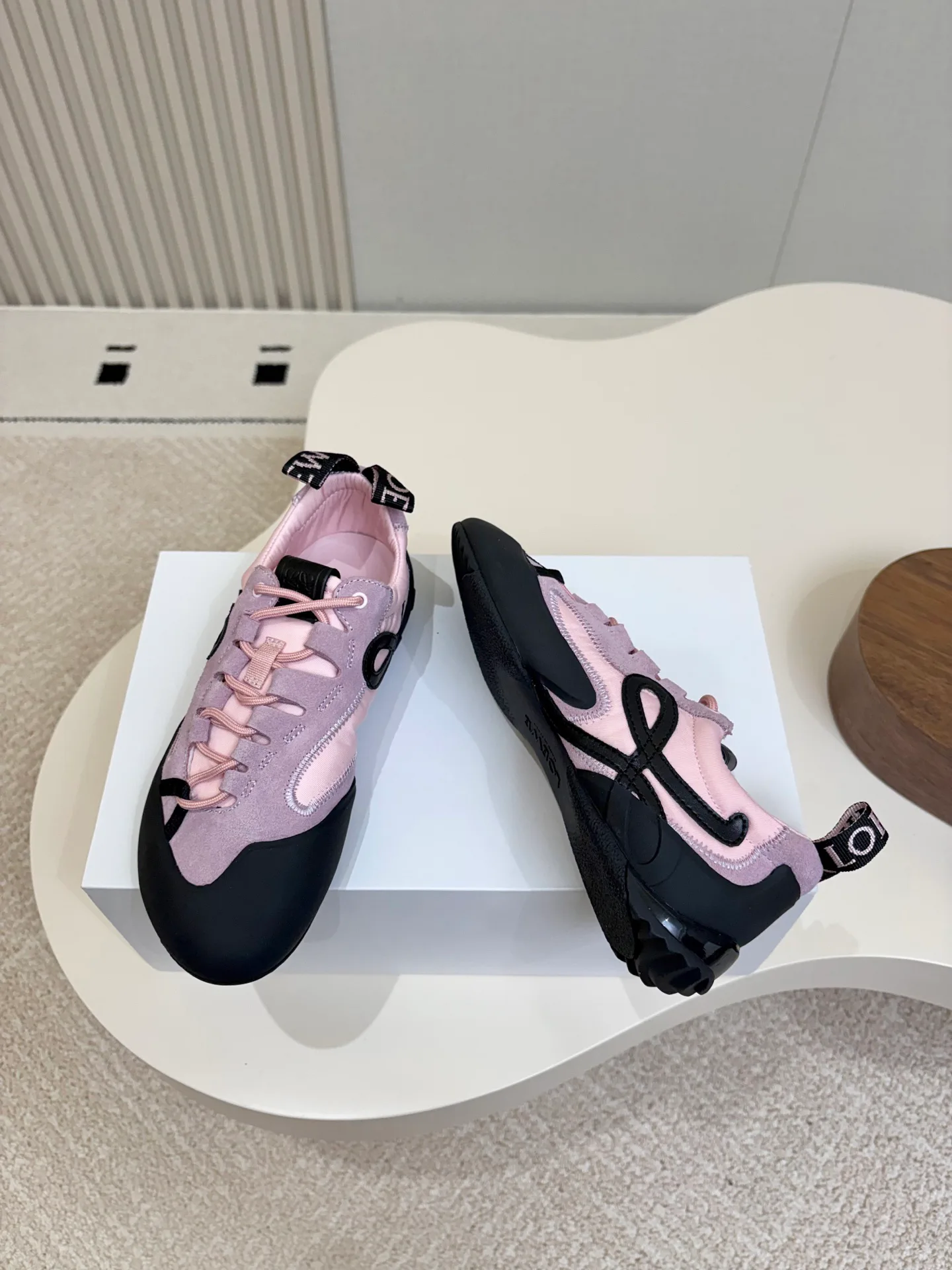 Women's Sneakers LOEWE 17902776