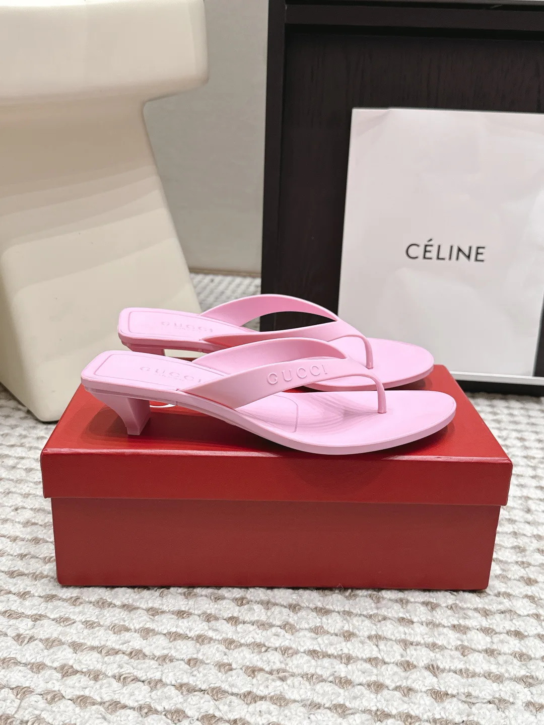 Women's Flip-Flops GUCCI 17657676
