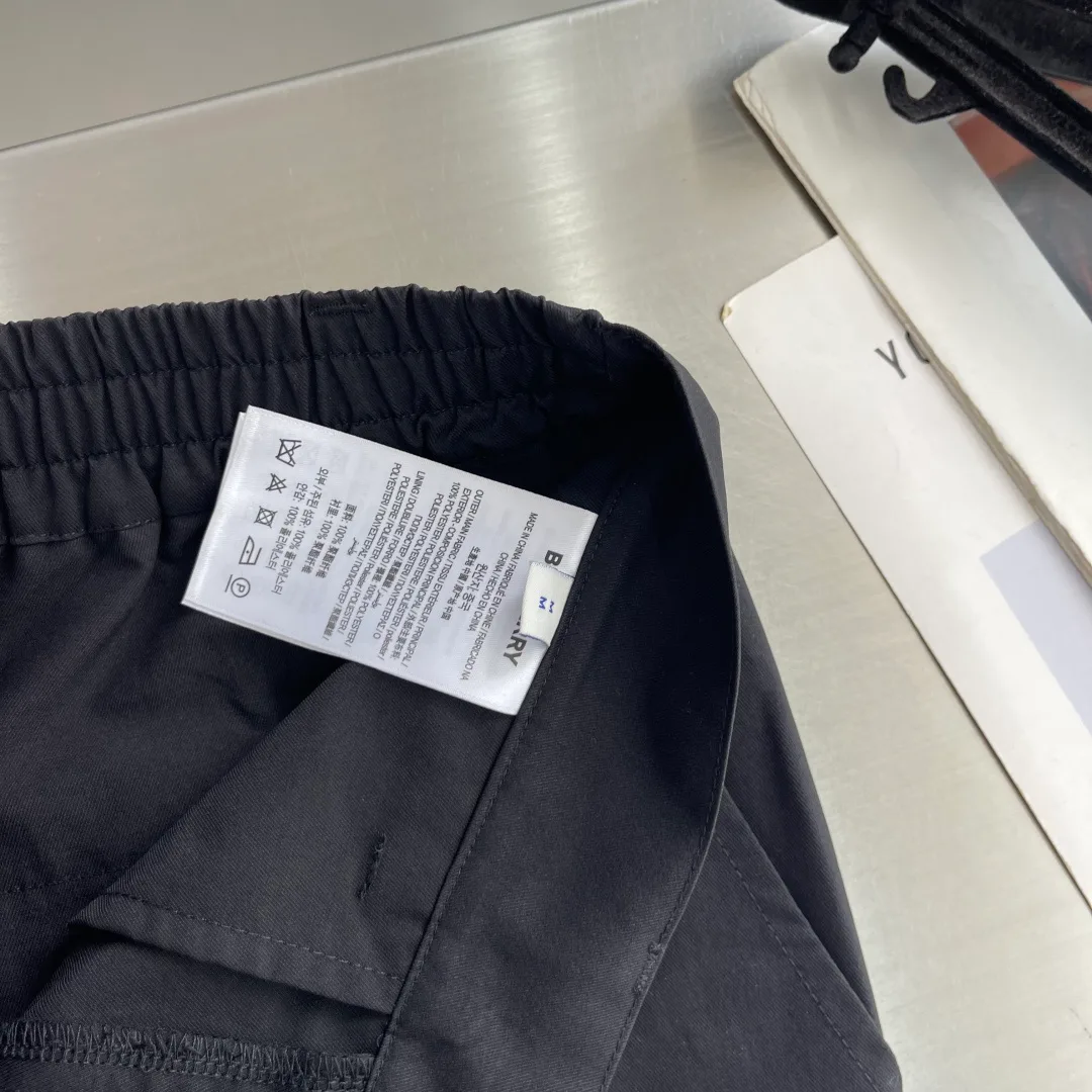 Men's Trousers BURBERRY 18543019