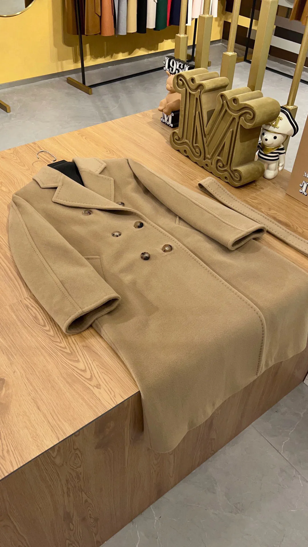 Women's Coats MAX MARA 18245186
