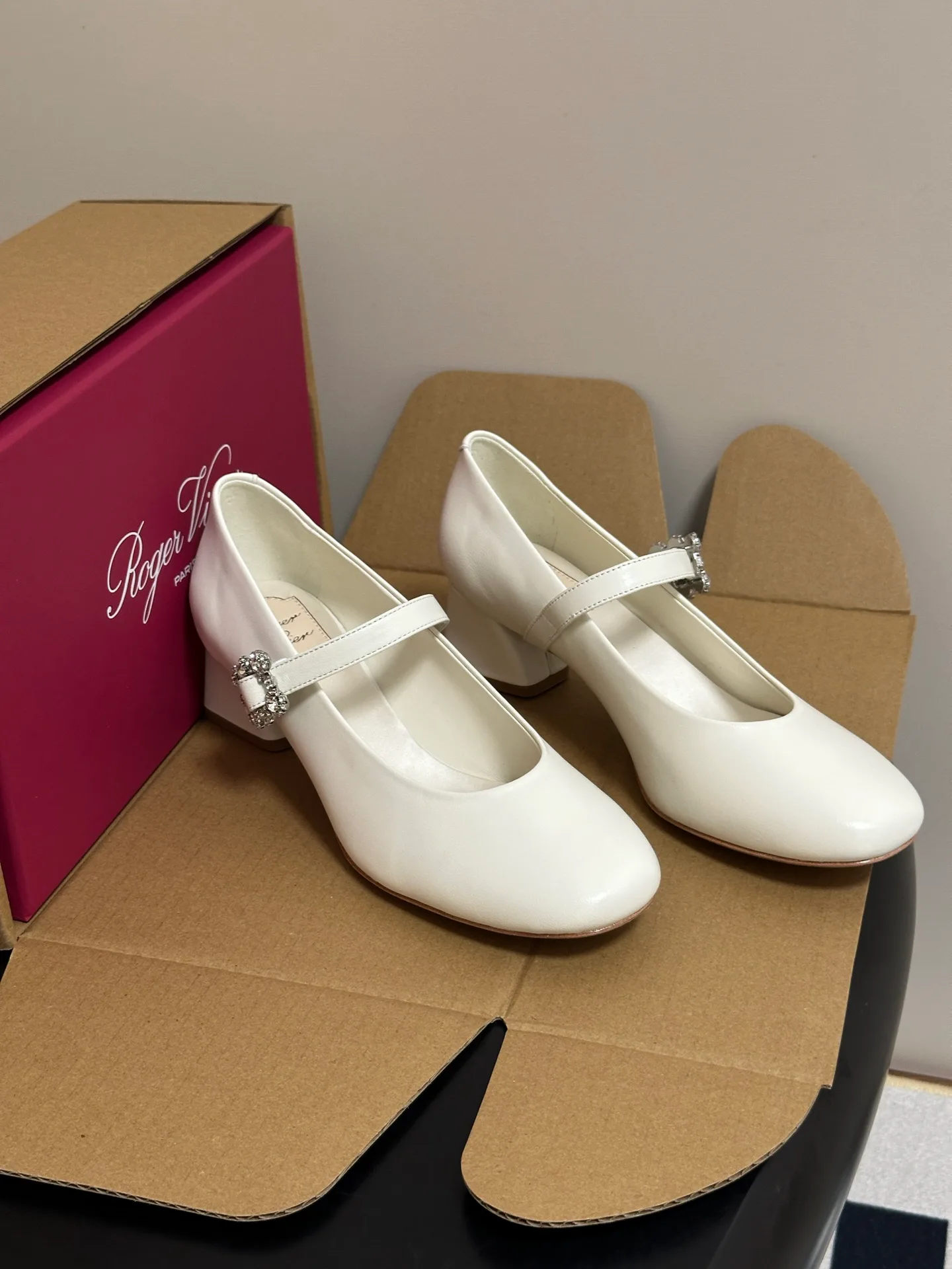 Women's Heels ROGER VIVIER 18041484