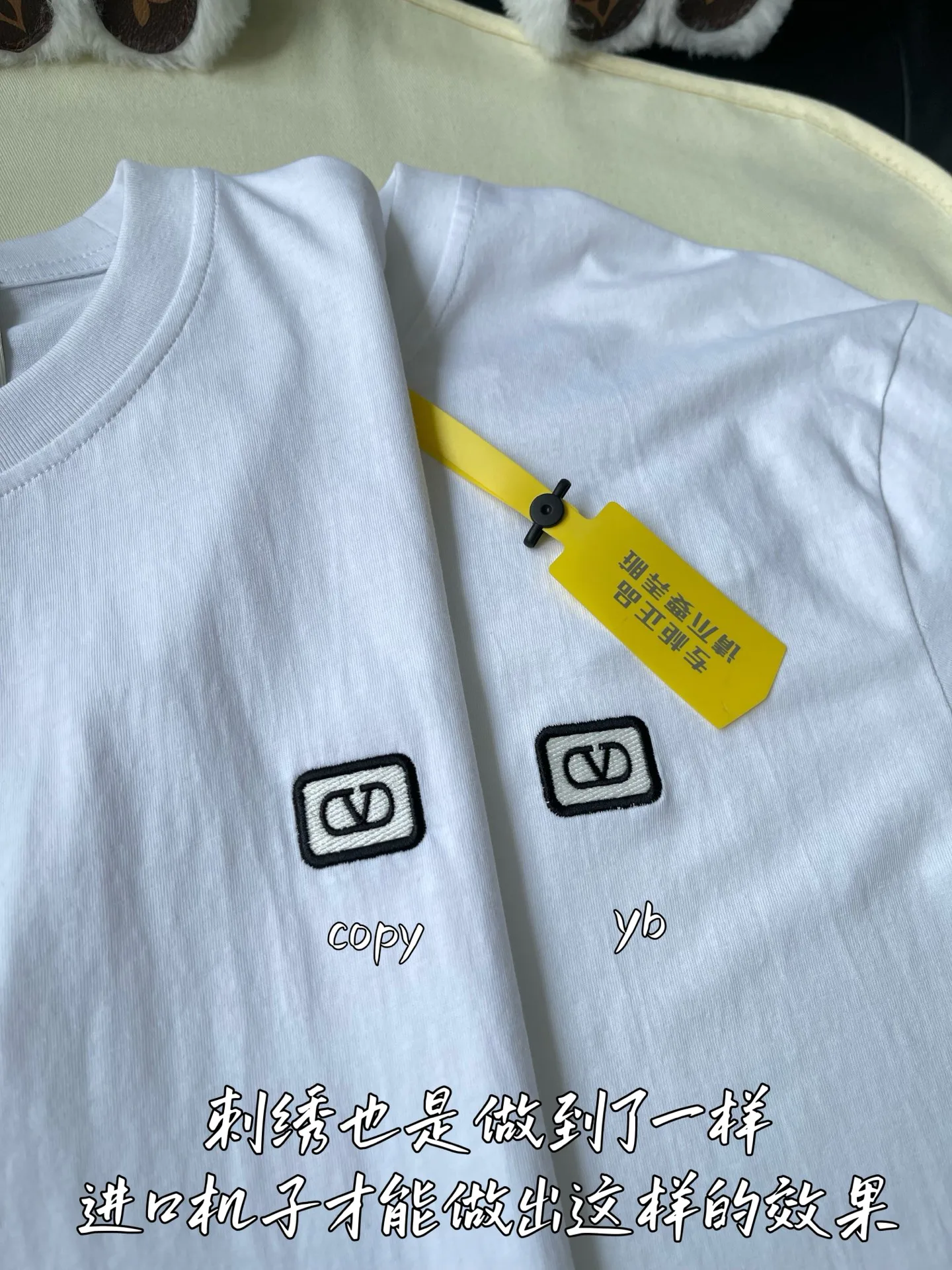 Women's T-Shirts VALENTINO 18191247