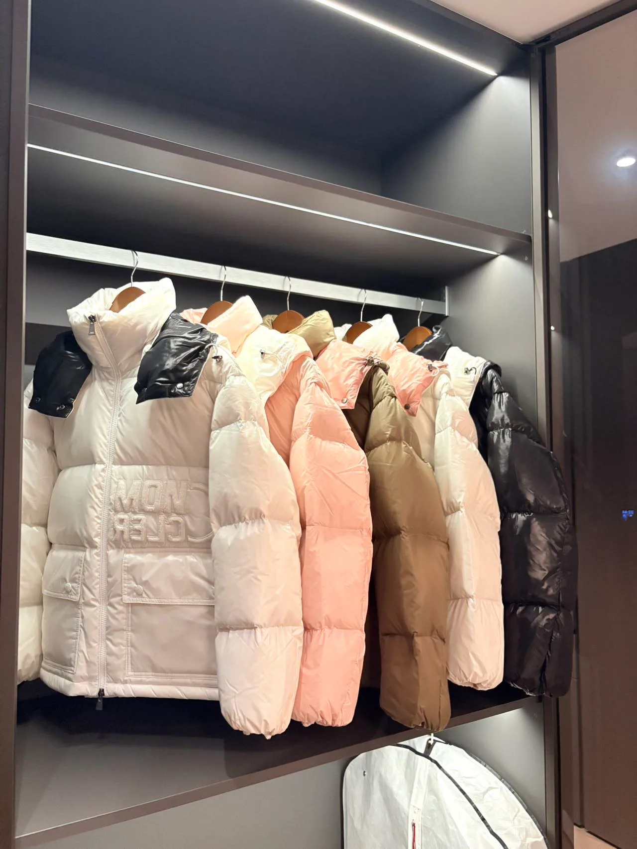 Men's Jackets And Down Jackets MONCLER 18492187