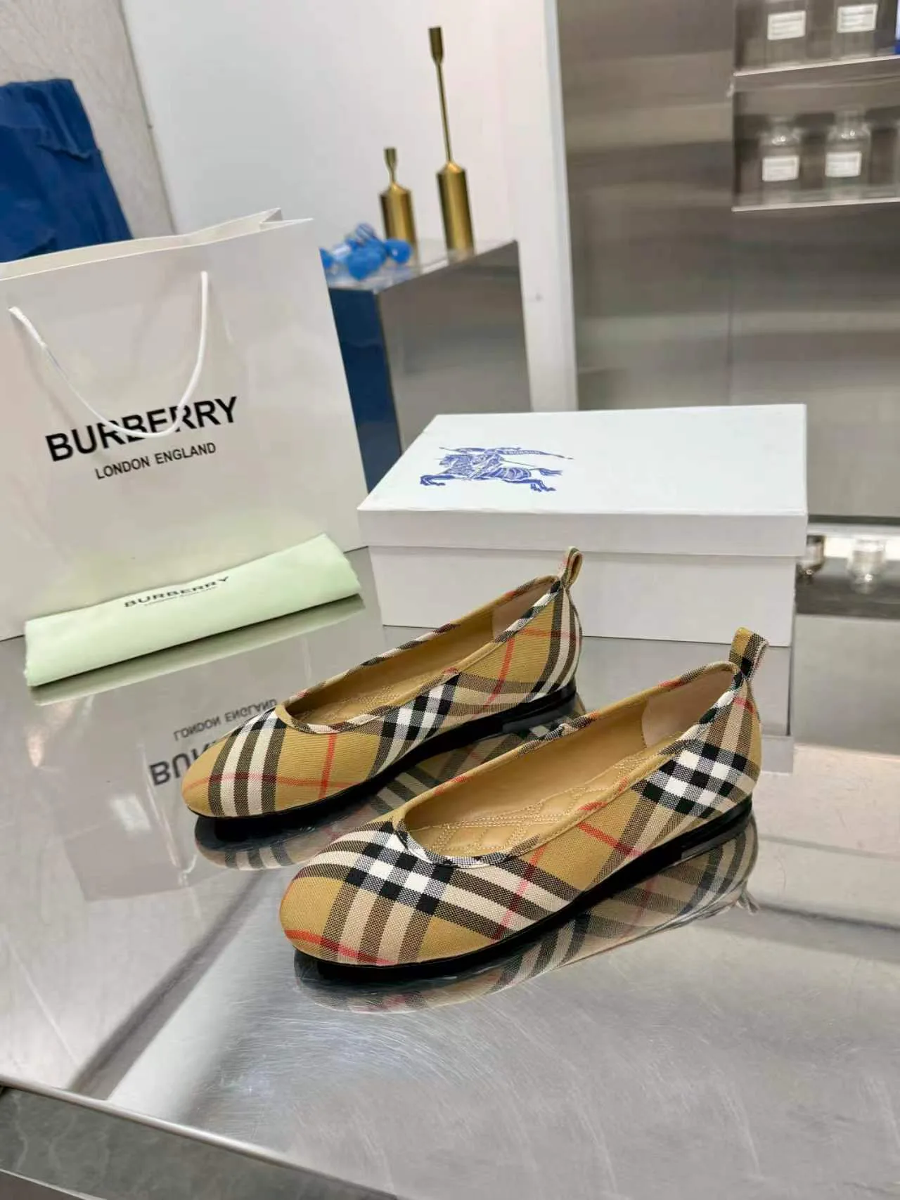 Women's Ballet Flats BURBERRY 17411401