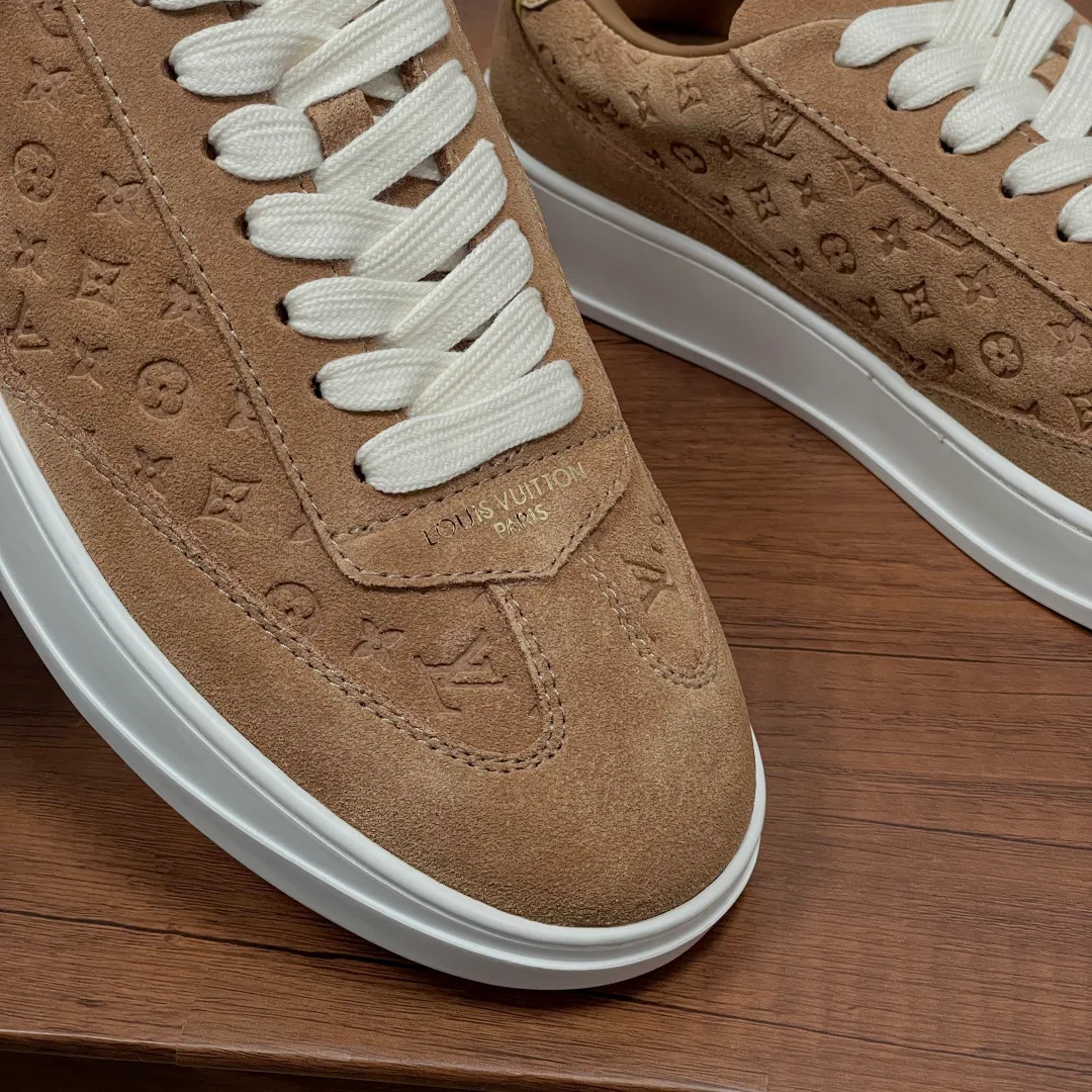 Men's Sneakers LOUIS VUITTON 17542453