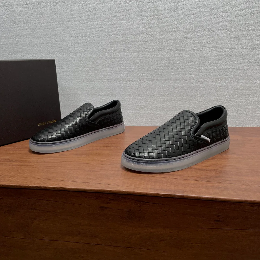 Men's Sneakers BOTTEGA VENETA 17954819