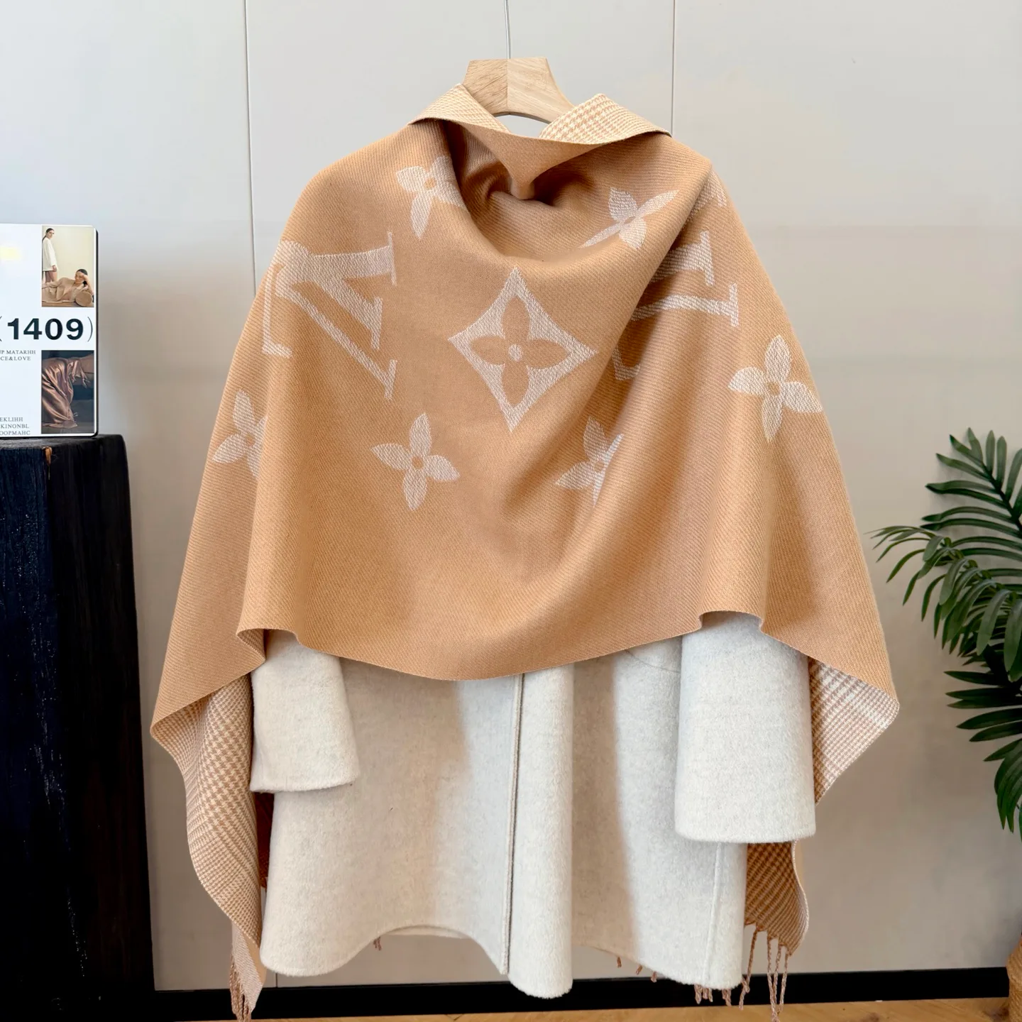 Scarves LOUIS VUITTON 18377565