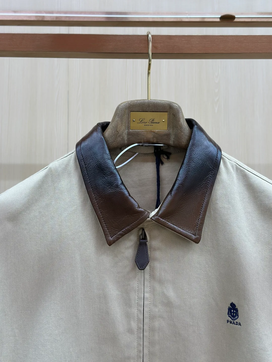 Куртки И Пуховики Мужские Prada 18599303