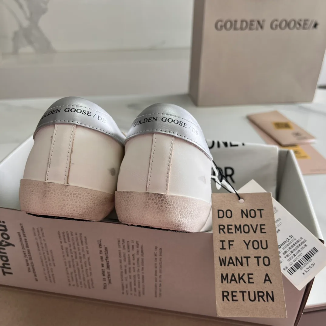 Women's Sneakers GOLDEN GOOSE 16995645