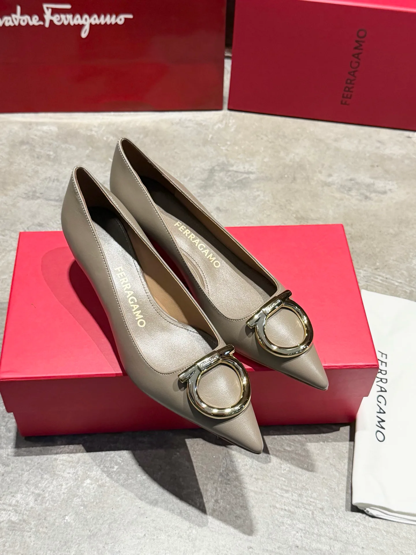 Women's Heels SALVATORE FERRAGAMO 17897963