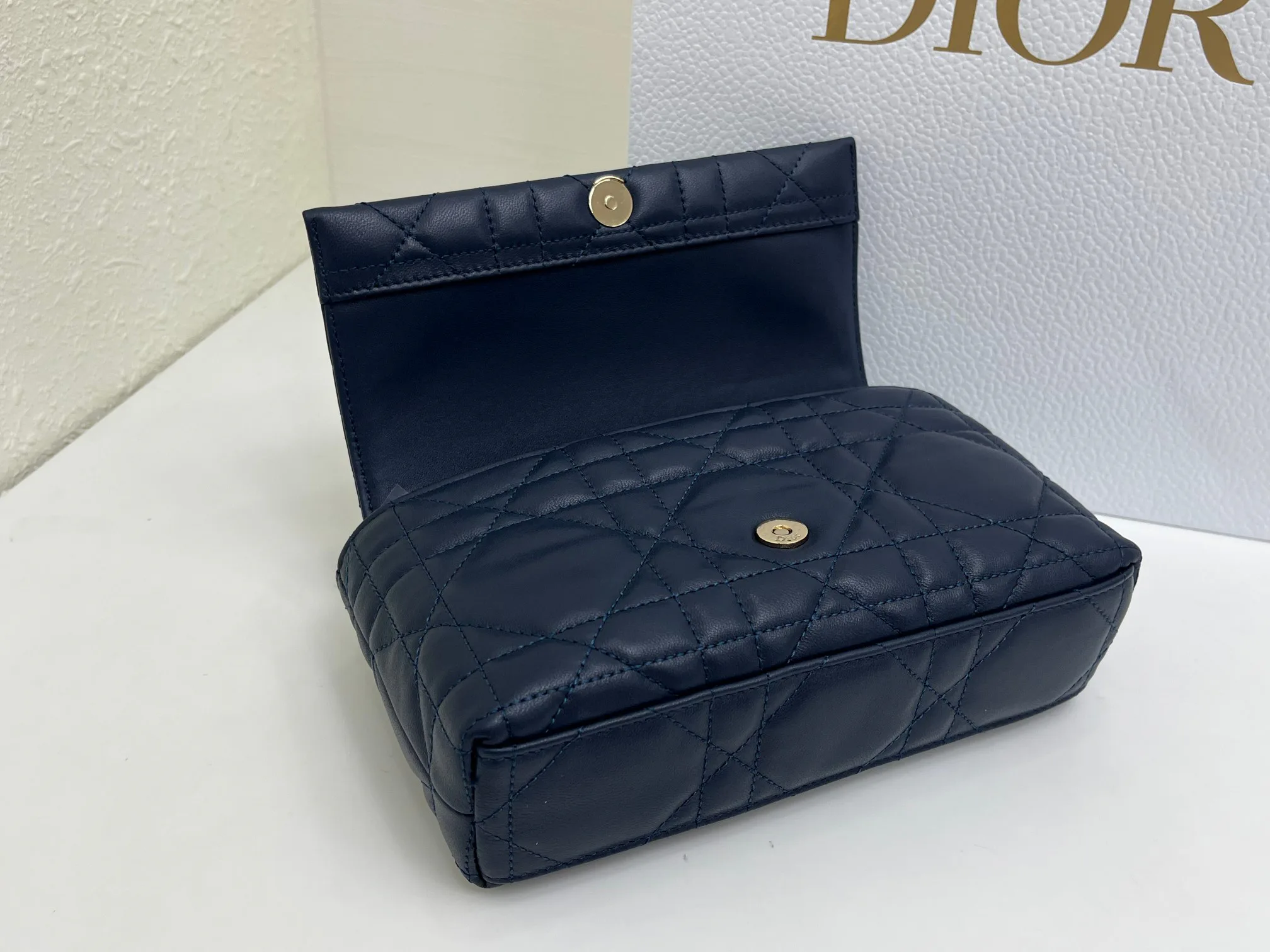 Women's Classic Handbags CHRISTIAN DIOR 17799063