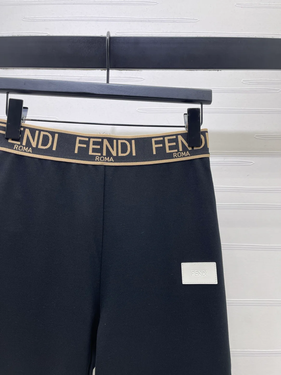 Women's Trousers FENDI 17797767