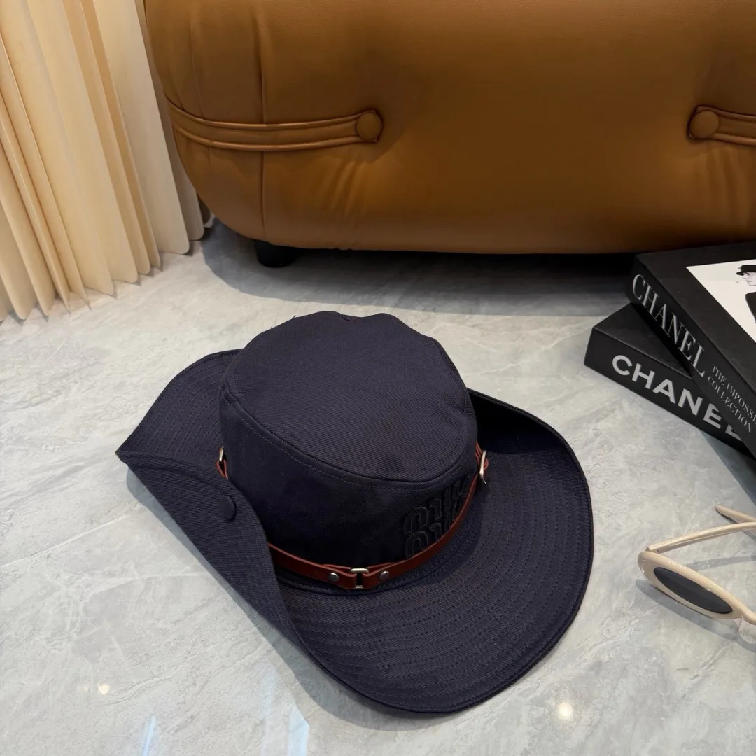 Hats MIU MIU 17701954