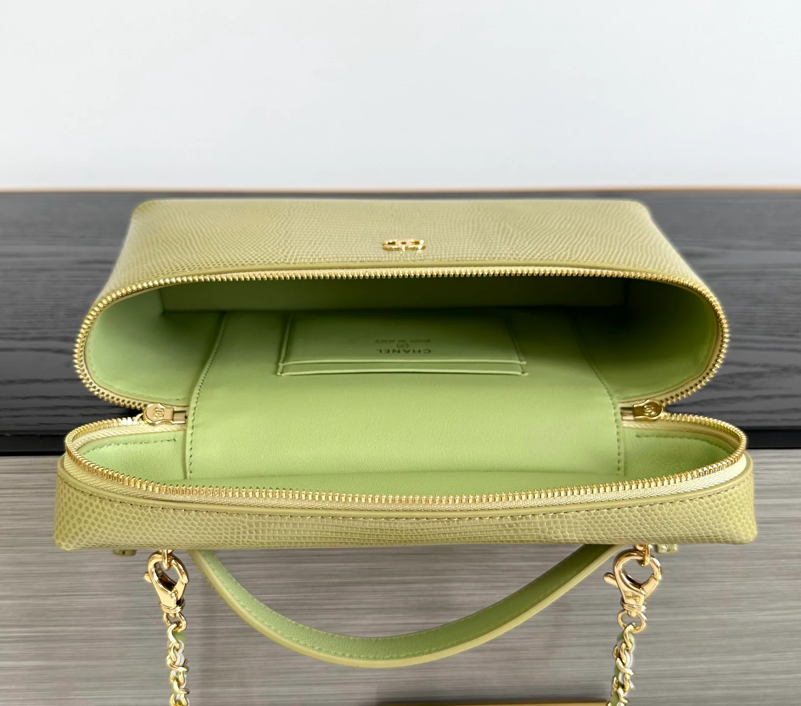 Women's Classic Handbags CHANEL 18338043