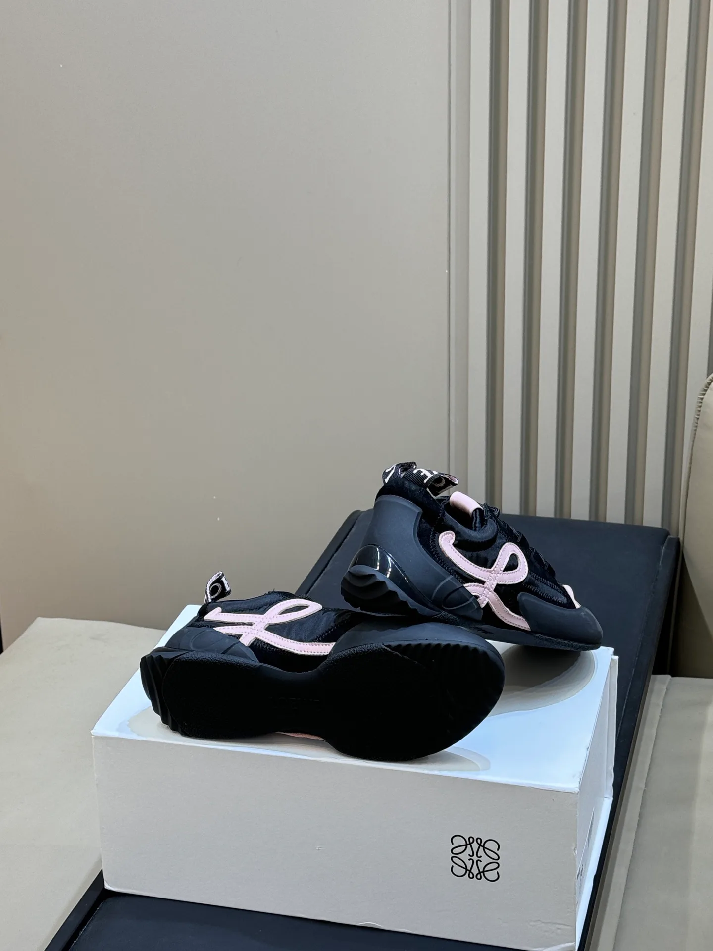 Women's Sneakers LOEWE 18073076