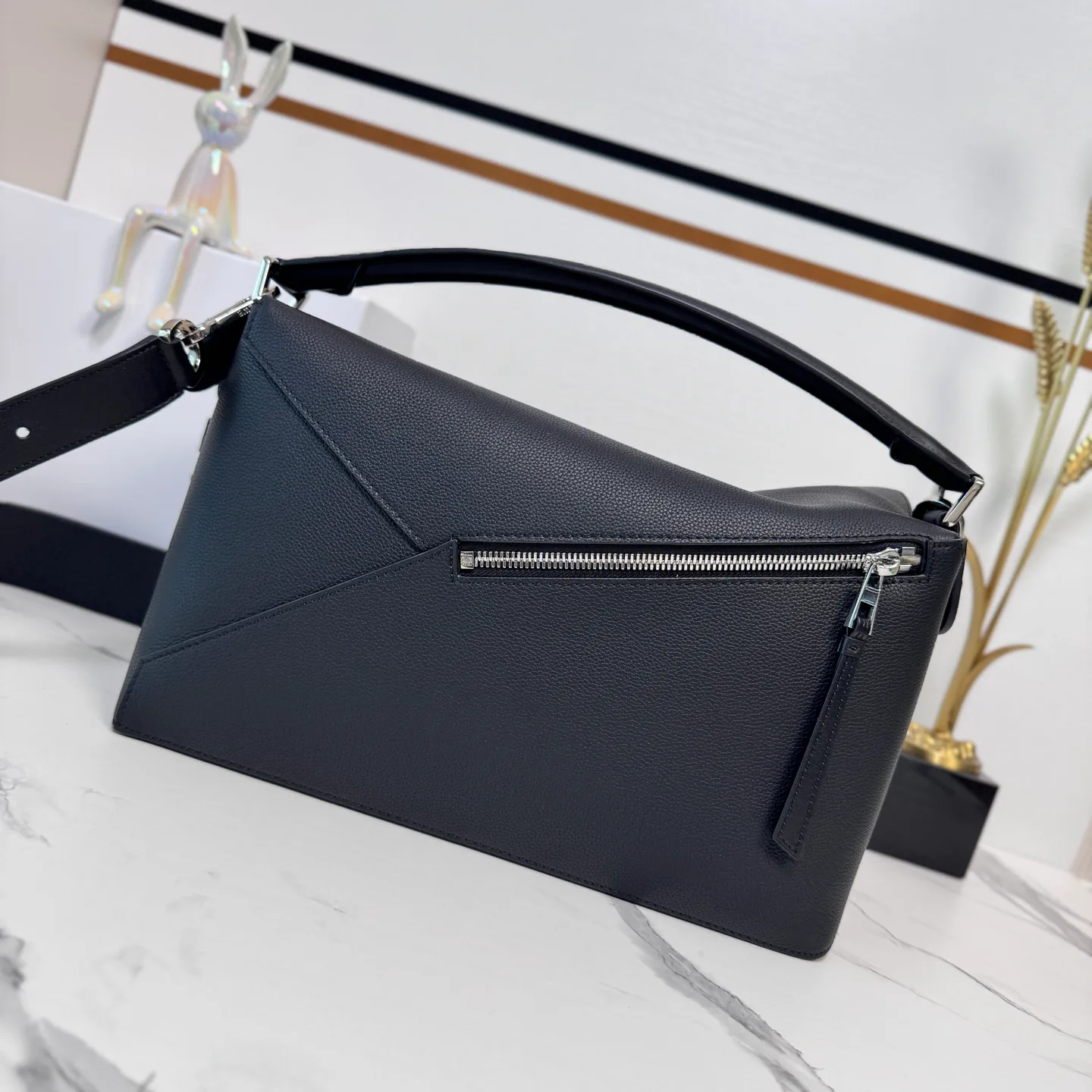 Women's Classic Handbags LOEWE 18030346