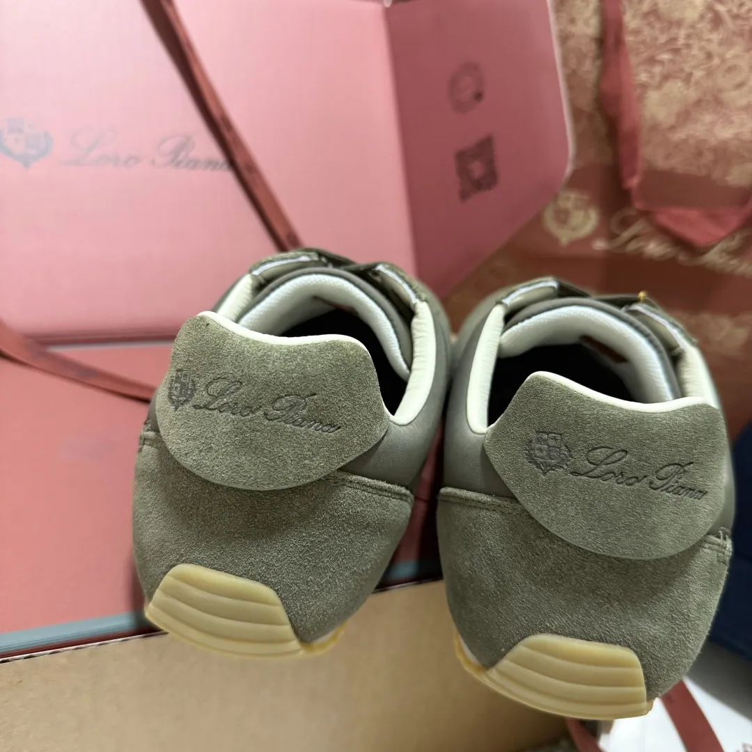 Women's Sneakers LORO PIANA 18006672
