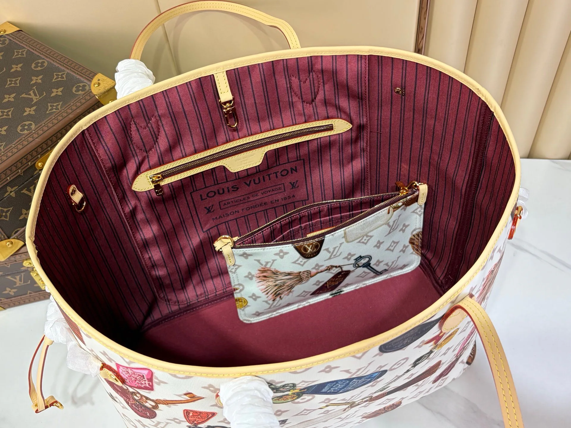 Women's Classic Handbags LOUIS VUITTON 16893046