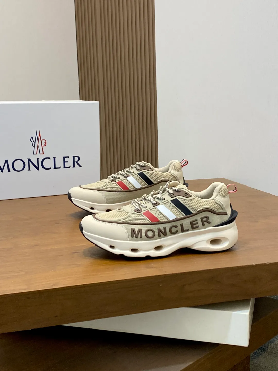 Men's Sneakers MONCLER 18079002