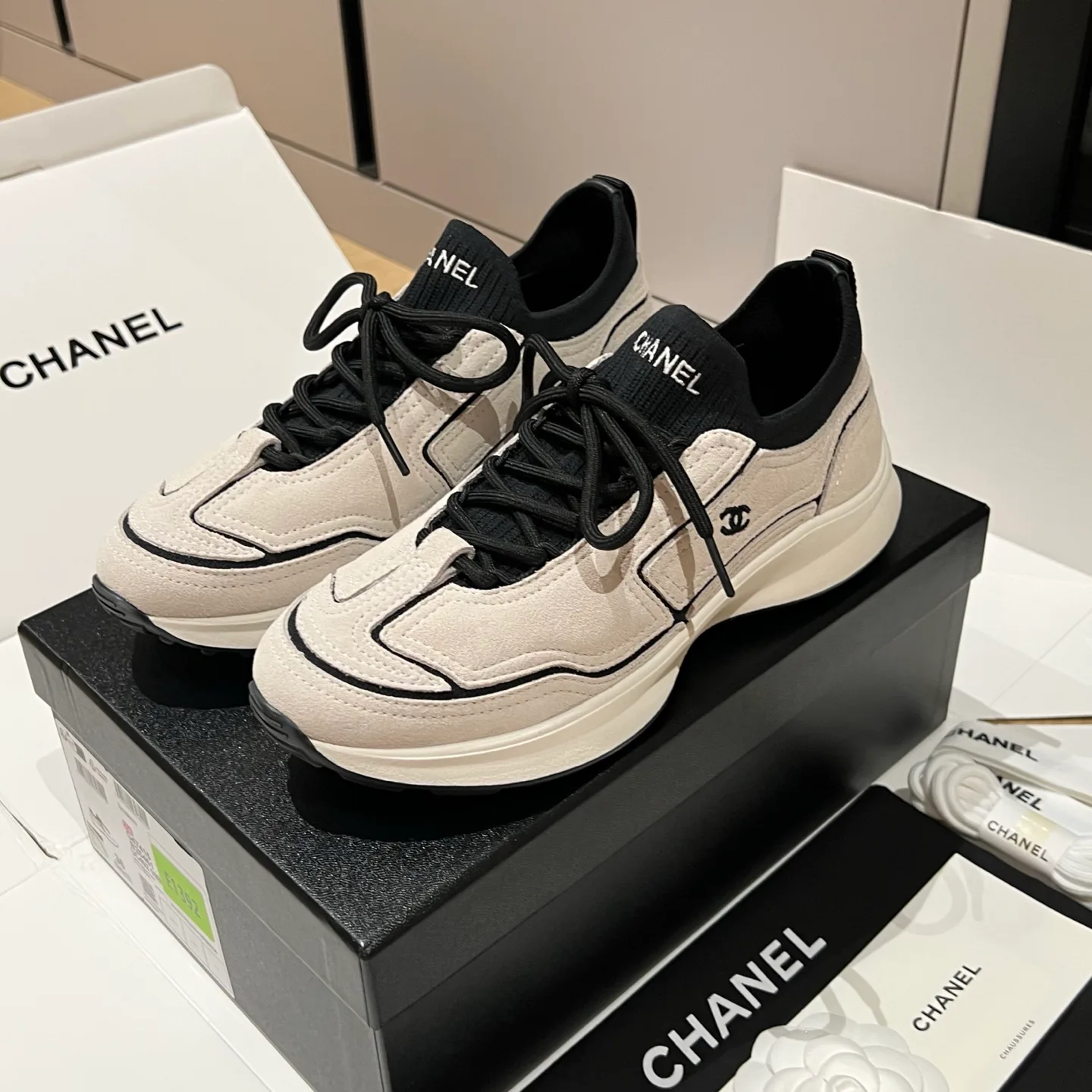 Women's Sneakers CHANEL 17733662