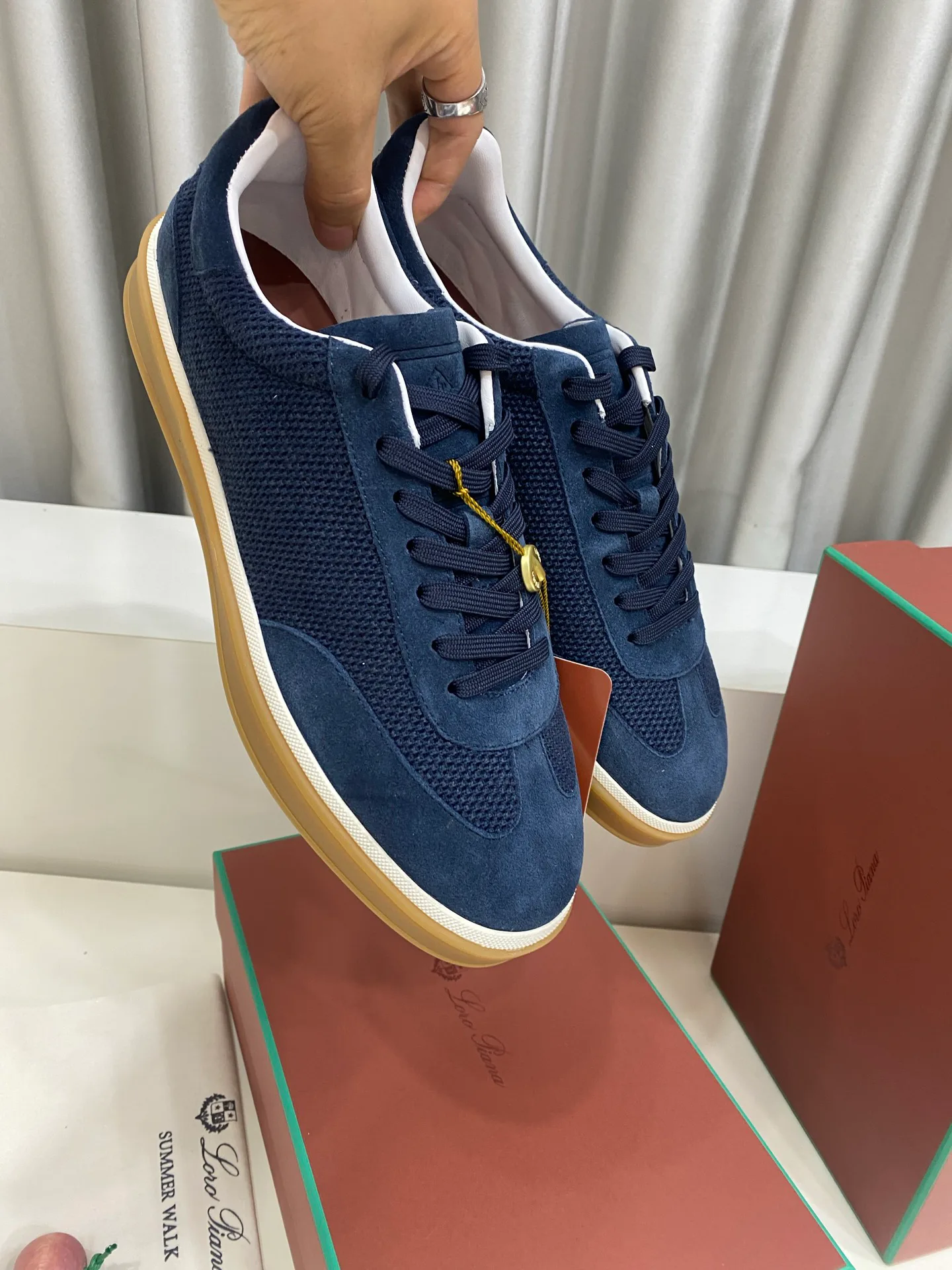 Men's Sneakers LORO PIANA 17485952