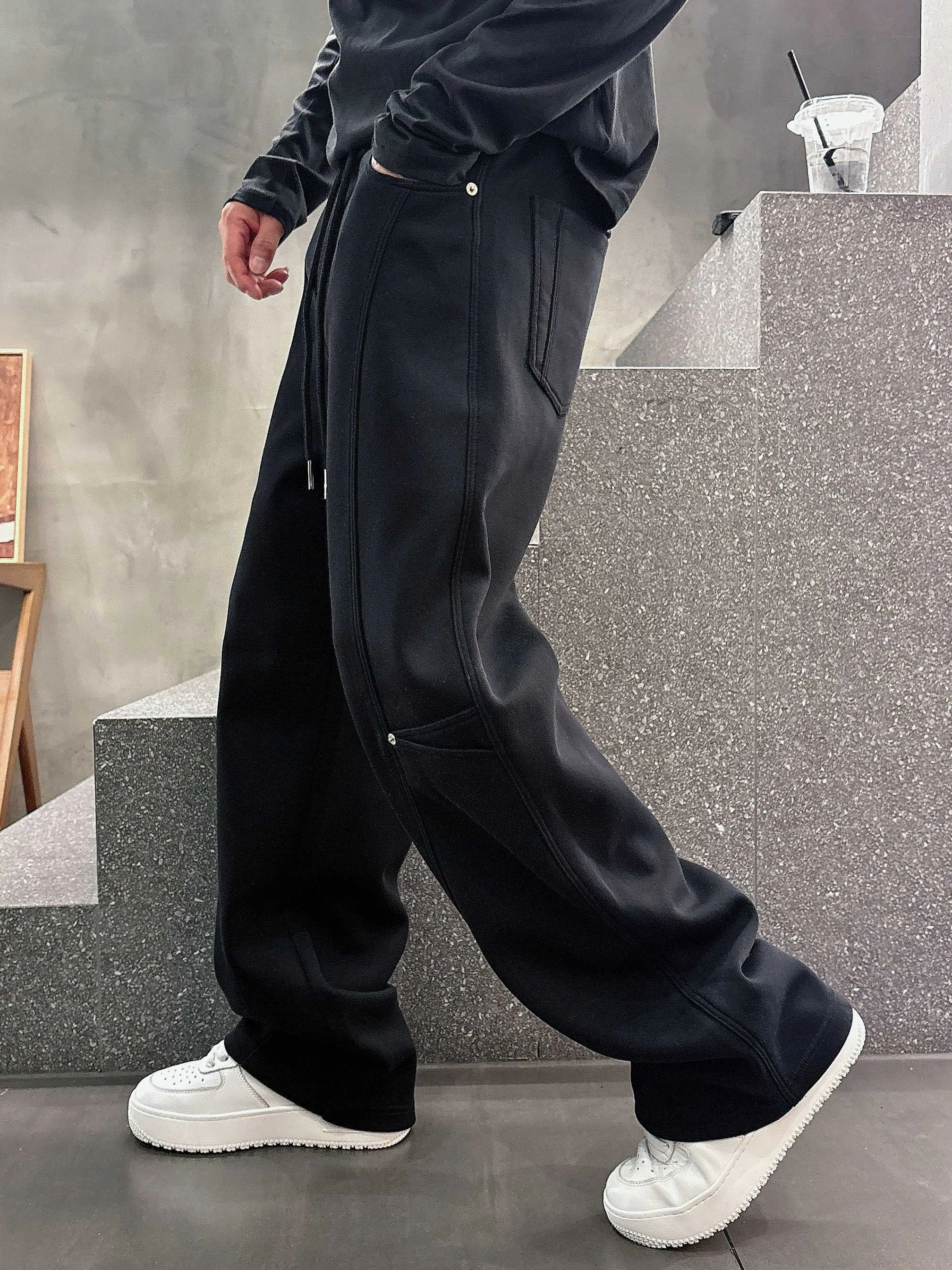 Men's Trousers PRADA 18455329