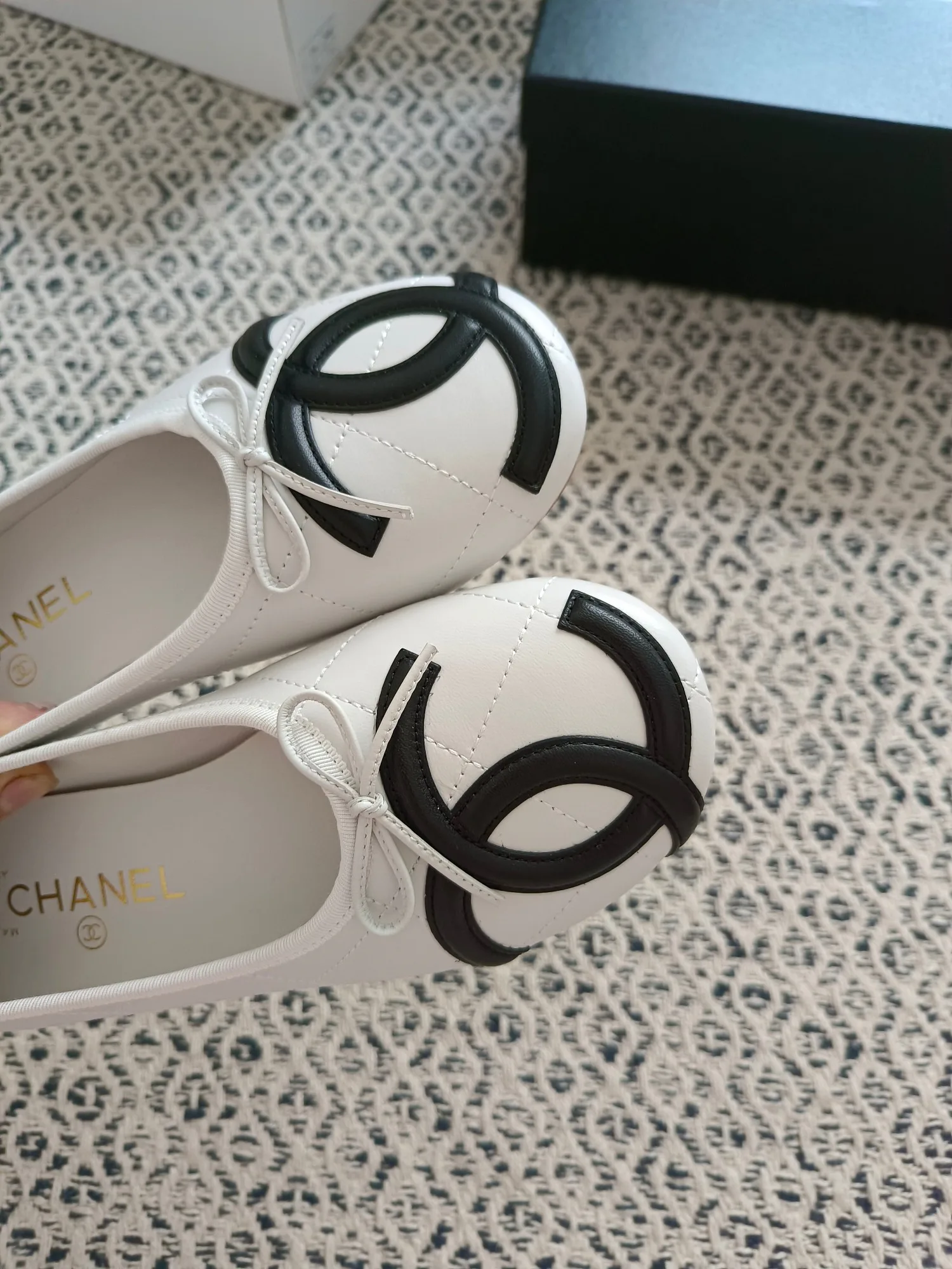 Women's Ballet Flats CHANEL 18475356