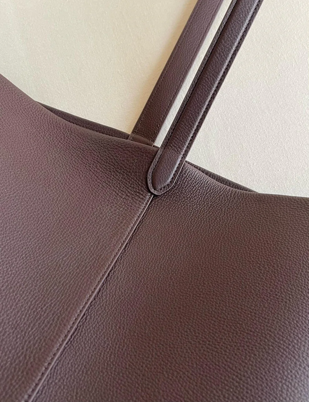 Women's Classic Handbags THE ROW 18070657