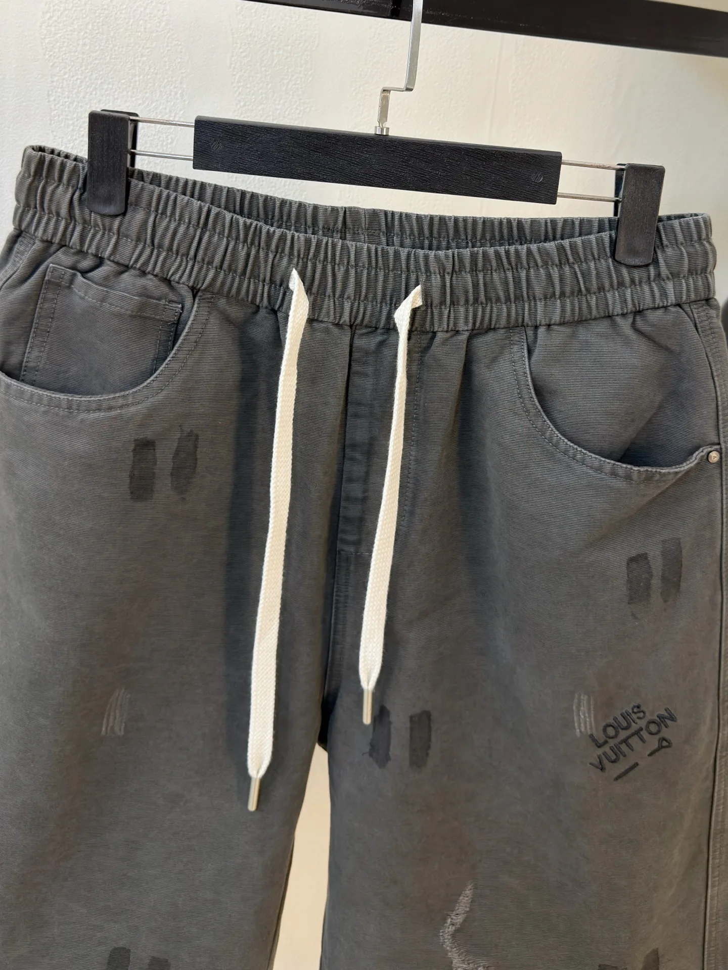 Men's Shorts LOUIS VUITTON 18296360