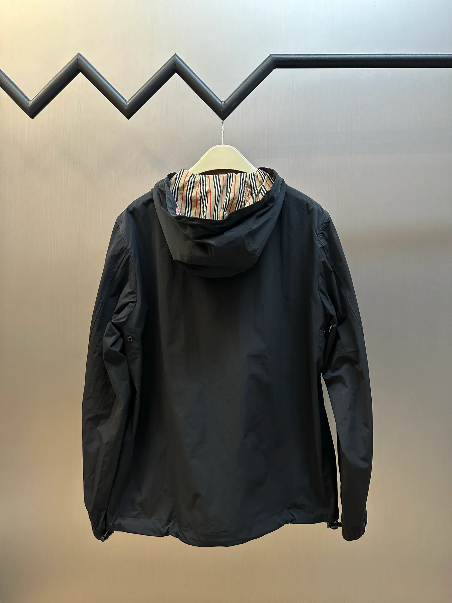 Men's Jackets And Down Jackets BURBERRY 18178973