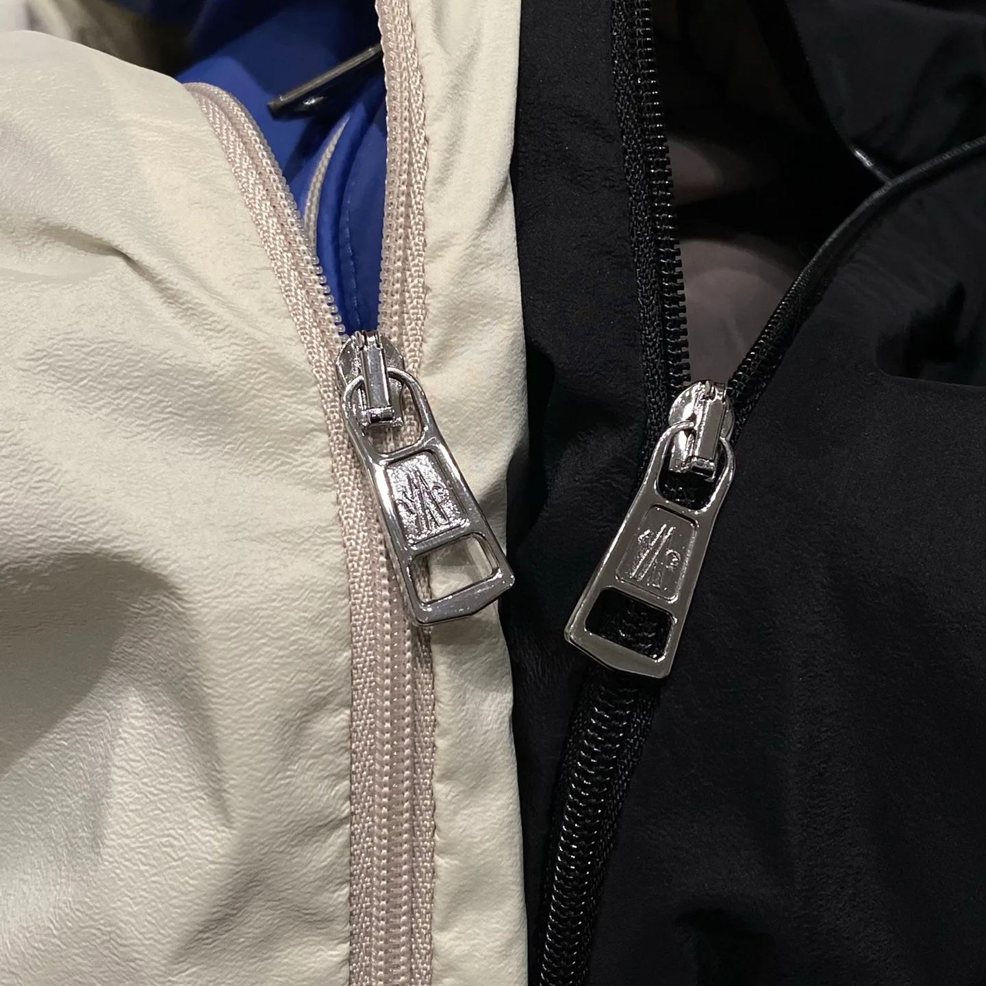 Men's Jackets And Down Jackets MONCLER 17333662