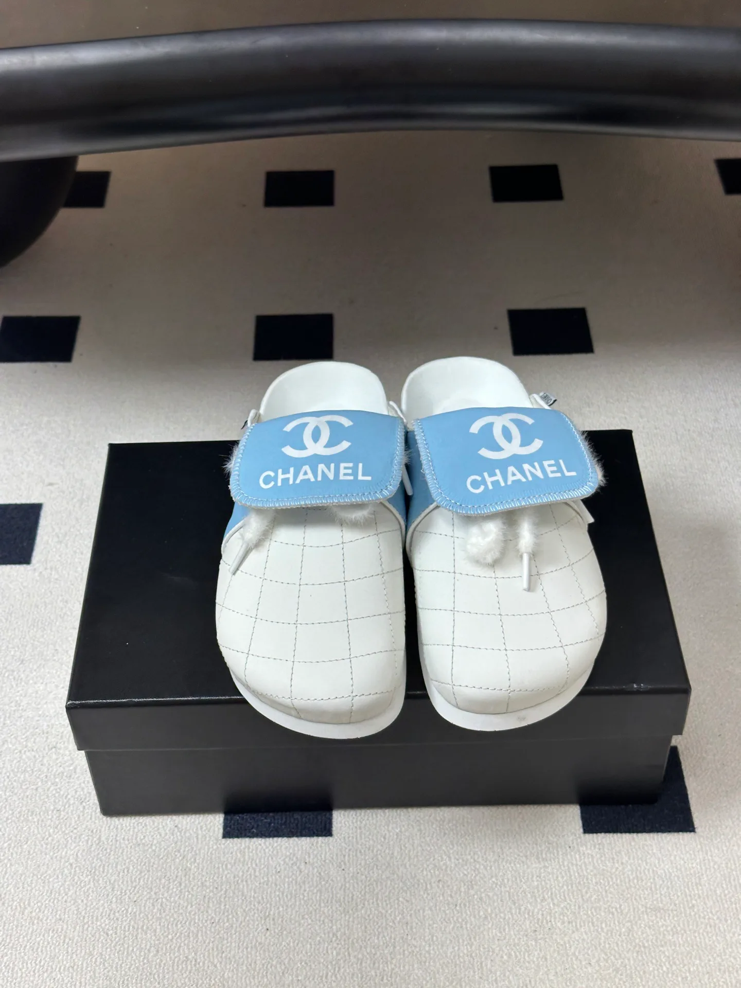 Women's Mules And Clogs CHANEL 17830302