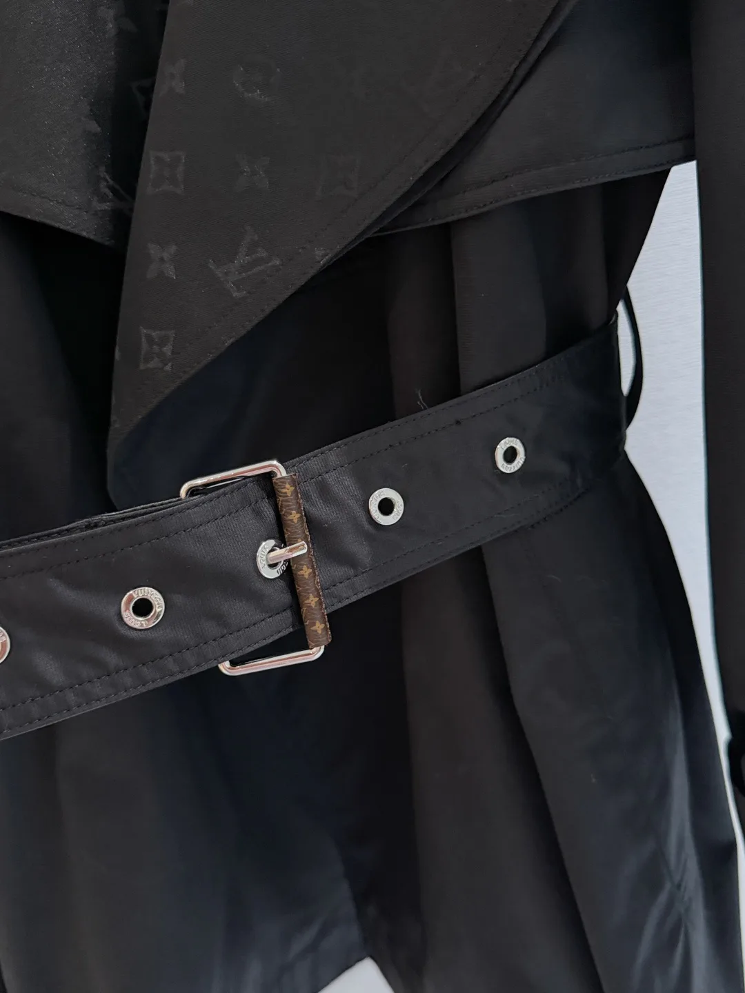 Women's Trench Coats LOUIS VUITTON 18049798