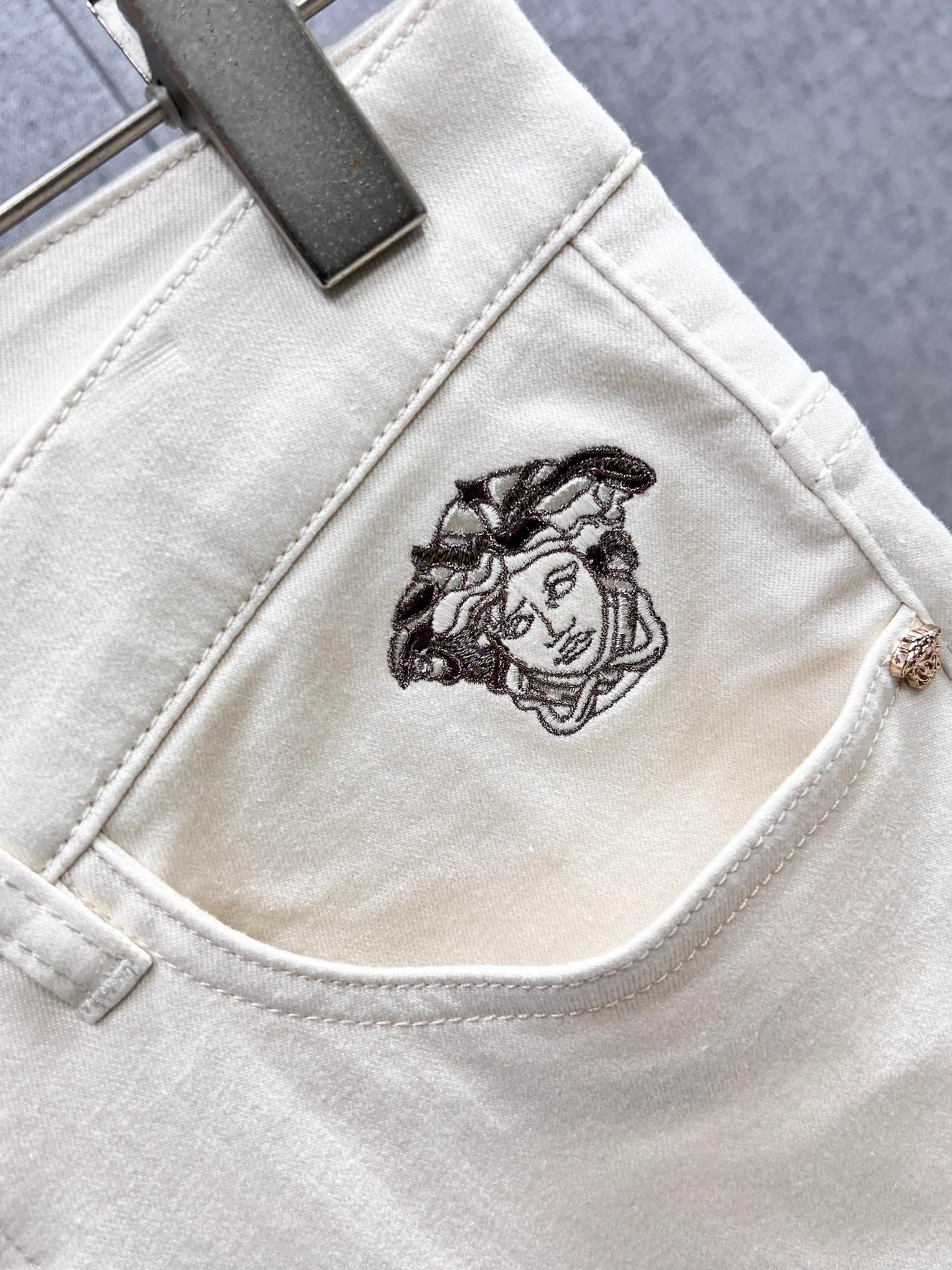 Men's Jeans VERSACE 18097859