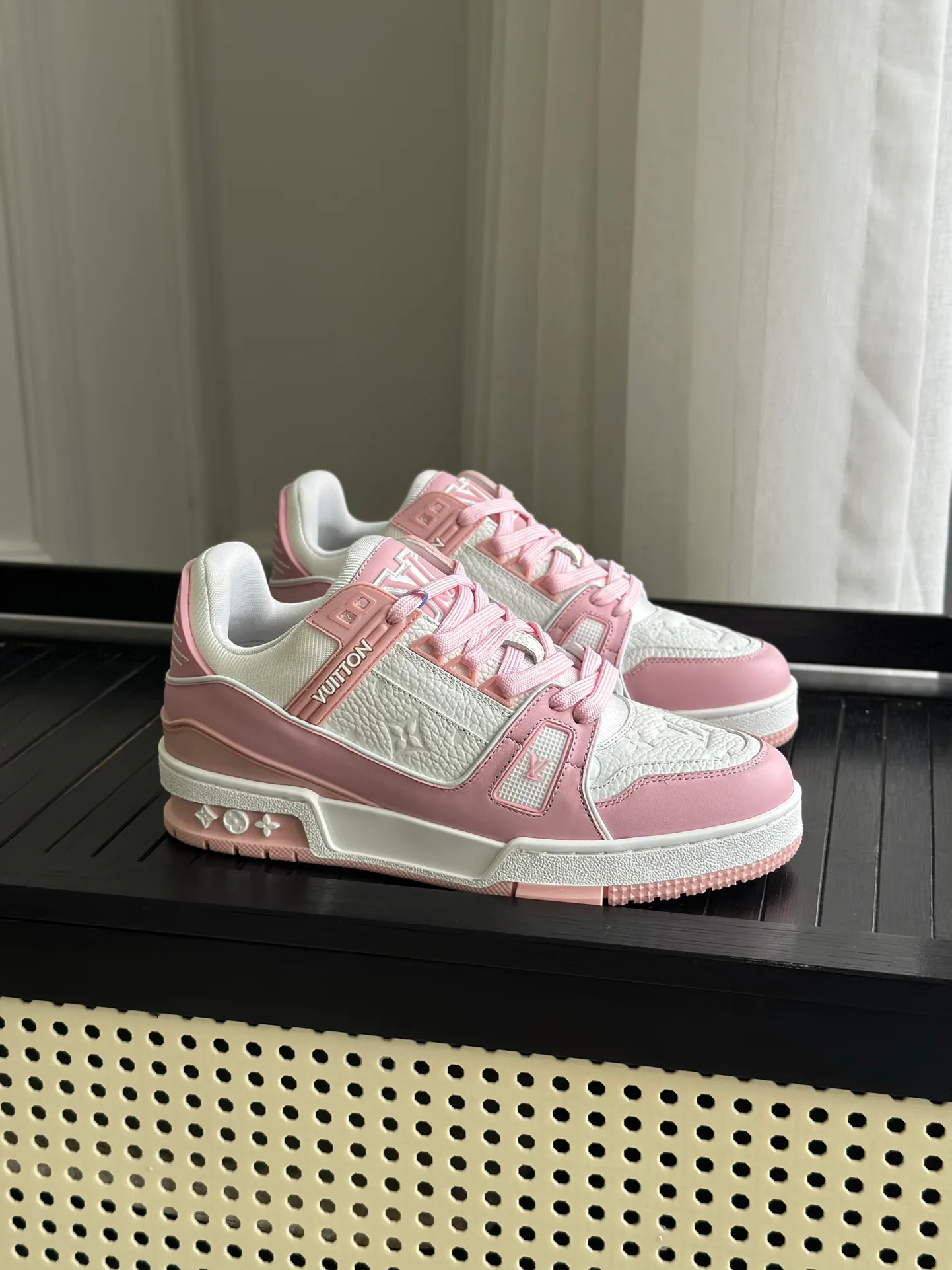 Women's Sneakers LOUIS VUITTON 18014118